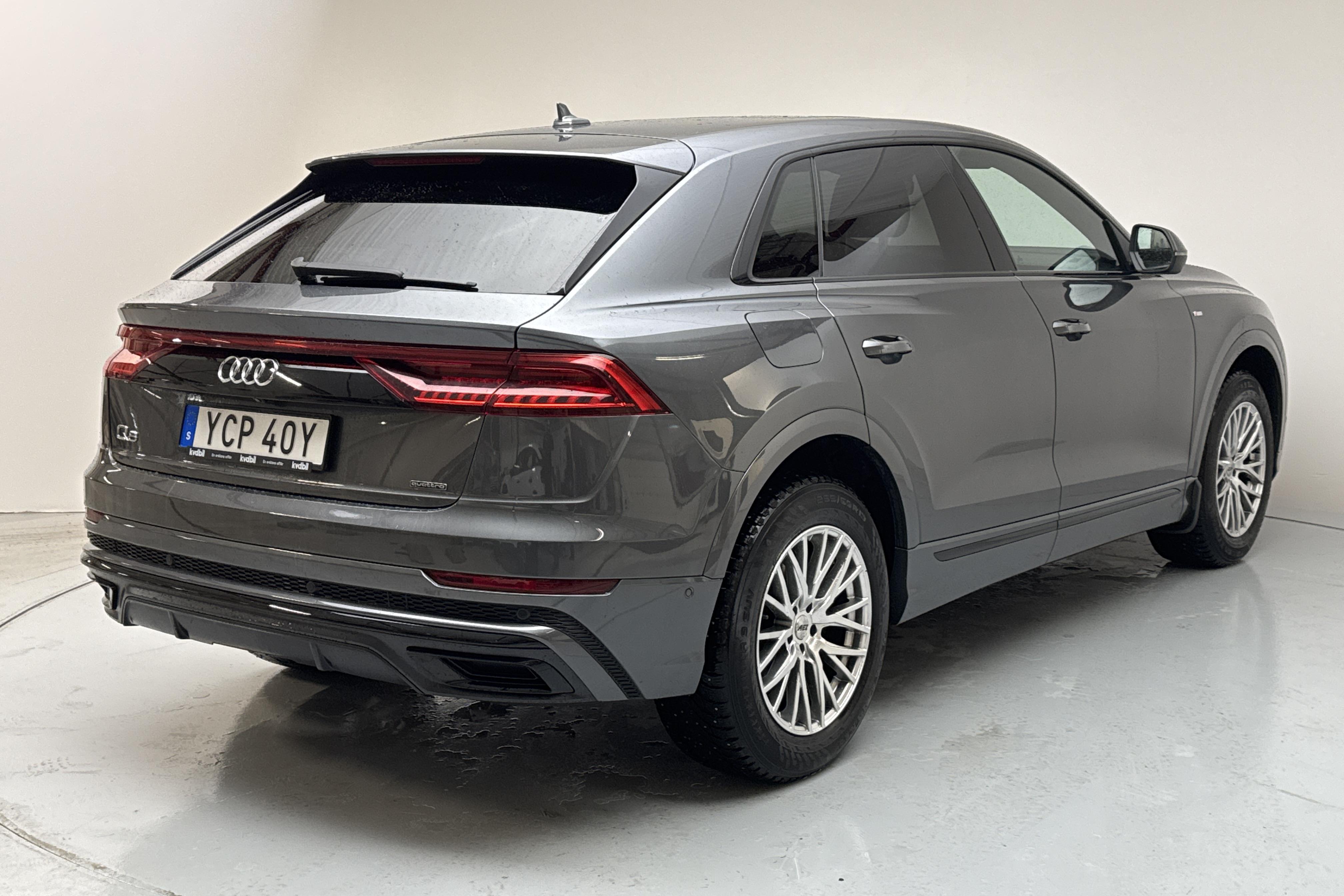 Audi Q8 50 TDI quattro (286hk) - 14 746 mil - Automat - grå - 2020