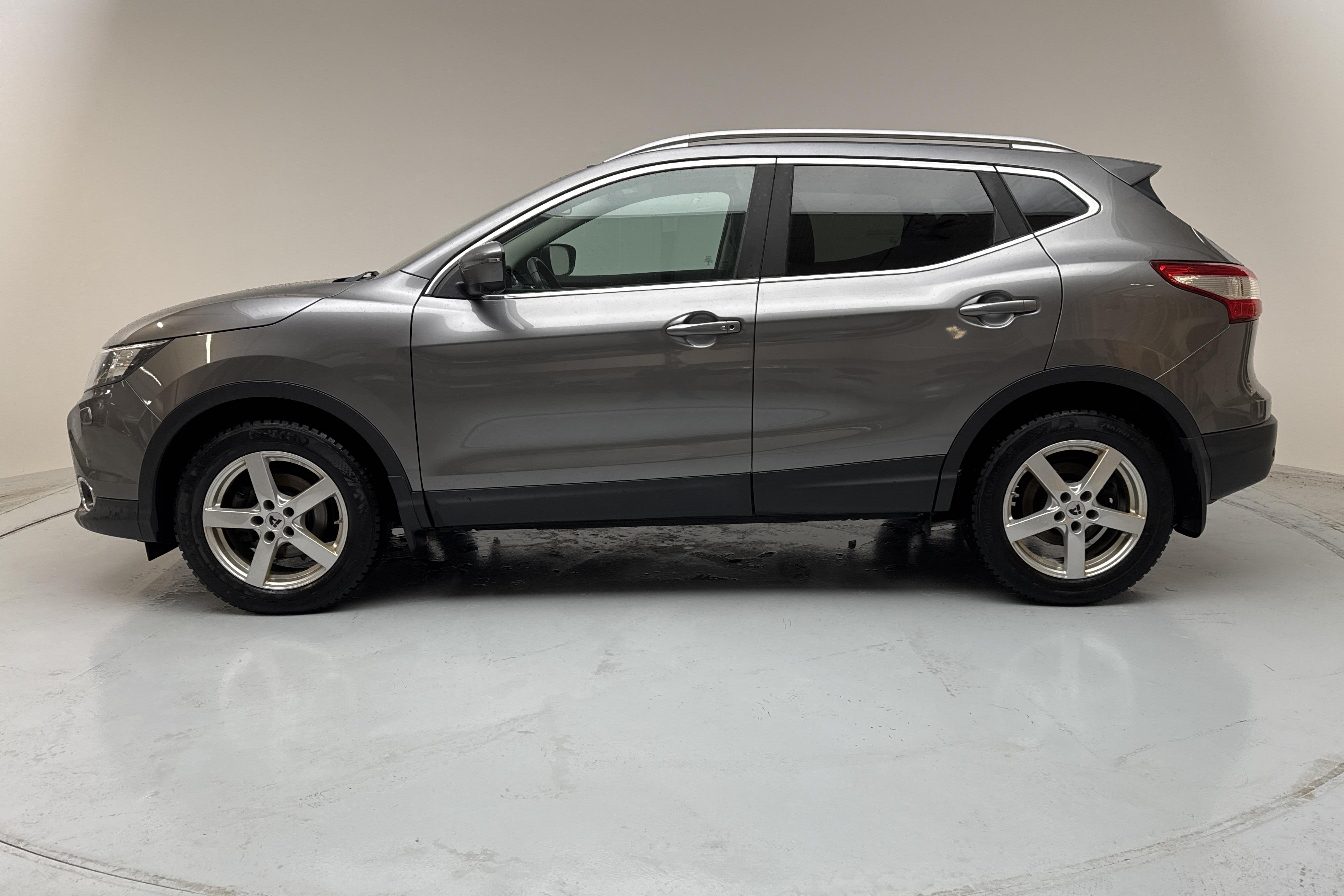 Nissan Qashqai 1.5 dCi (110hk) - 188 120 km - Manual - gray - 2017