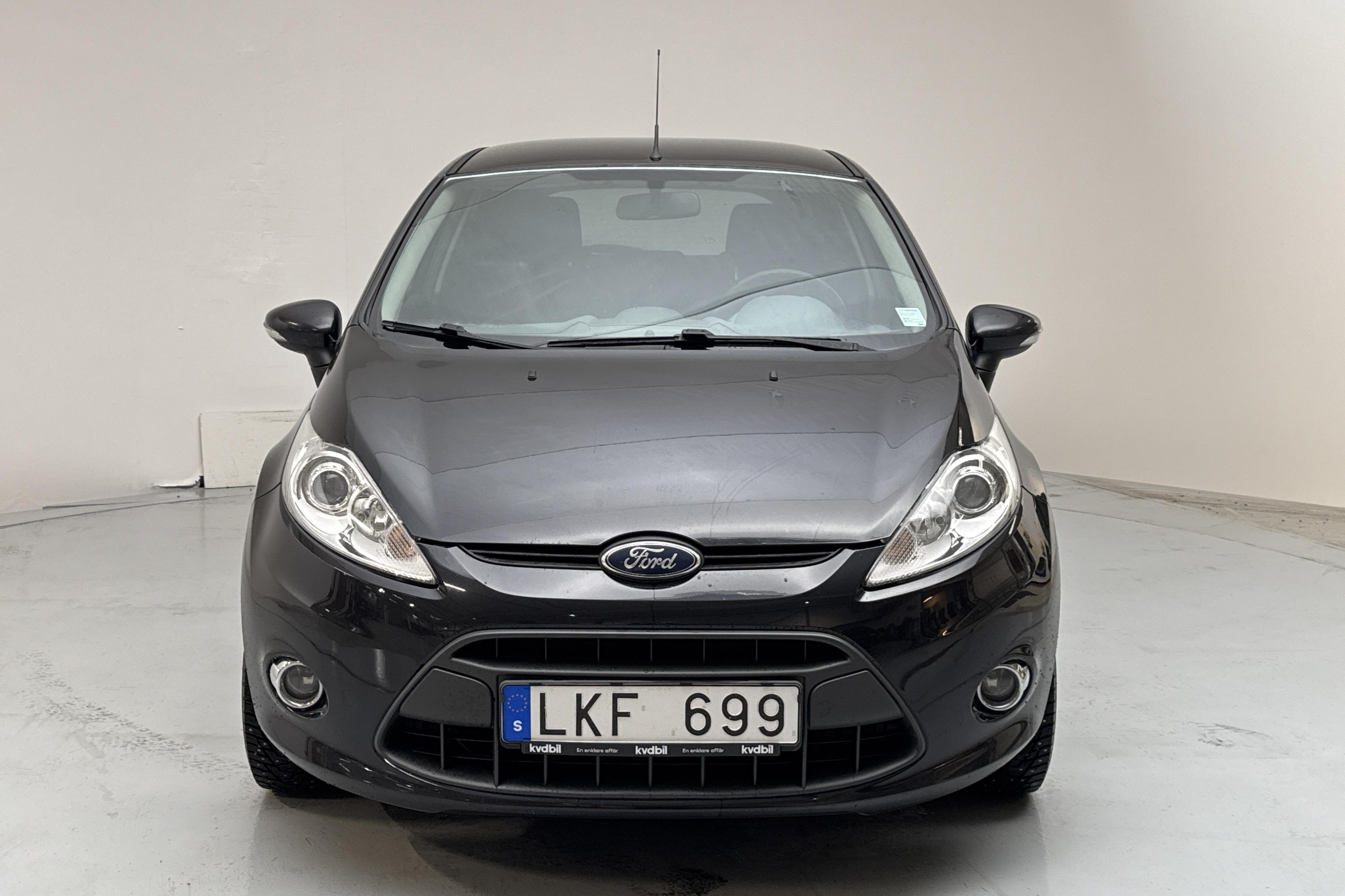 Ford Fiesta 1.25 5dr (82hk) - 13 799 mil - Manuell - svart - 2011