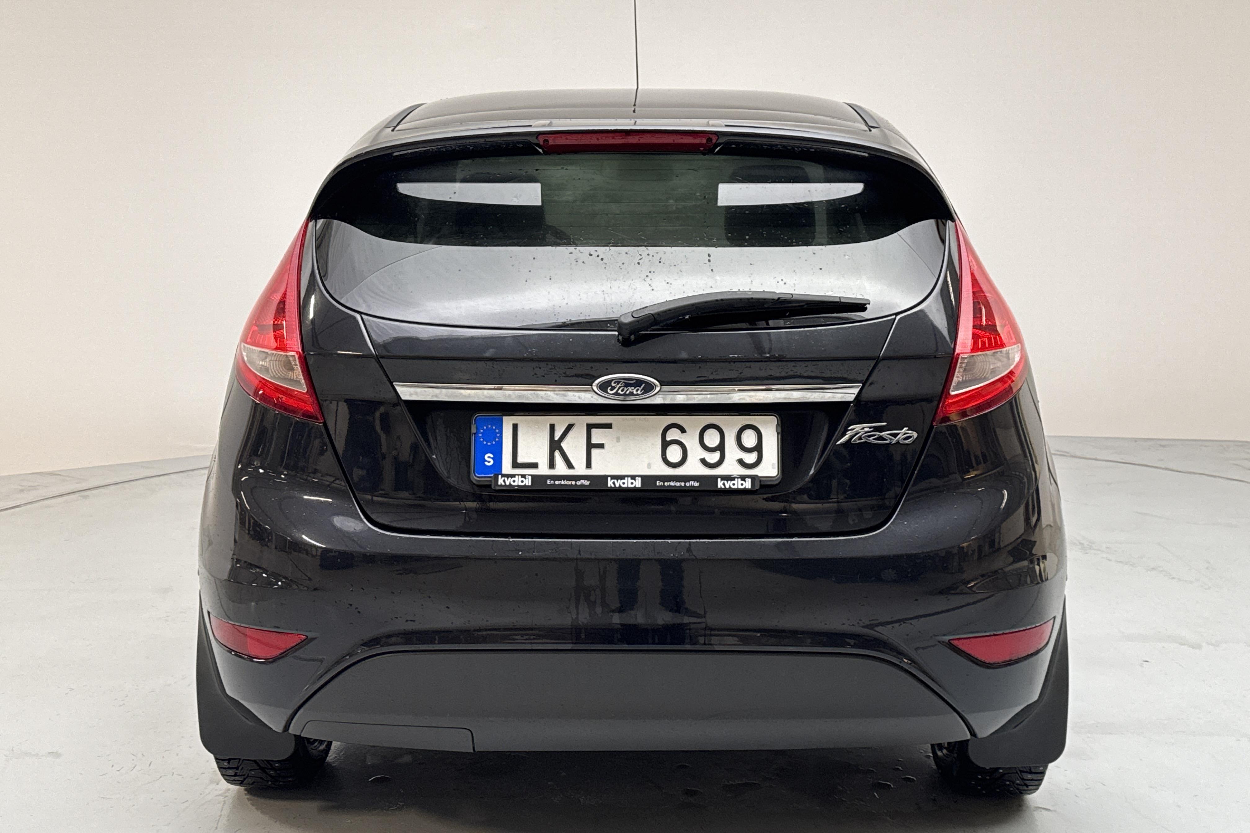 Ford Fiesta 1.25 5dr (82hk) - 13 799 mil - Manuell - svart - 2011