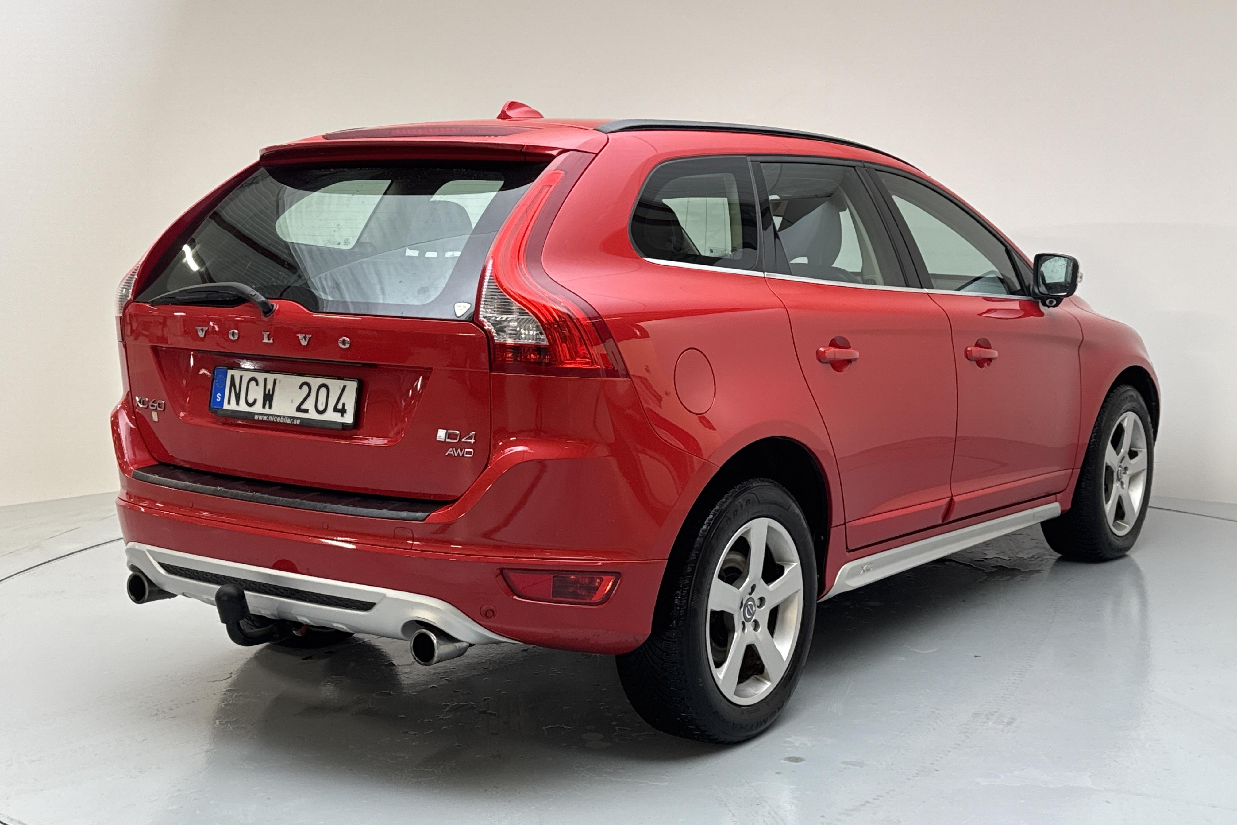 Volvo XC60 D4 AWD (215hk) - 23 785 mil - Automat - röd - 2013