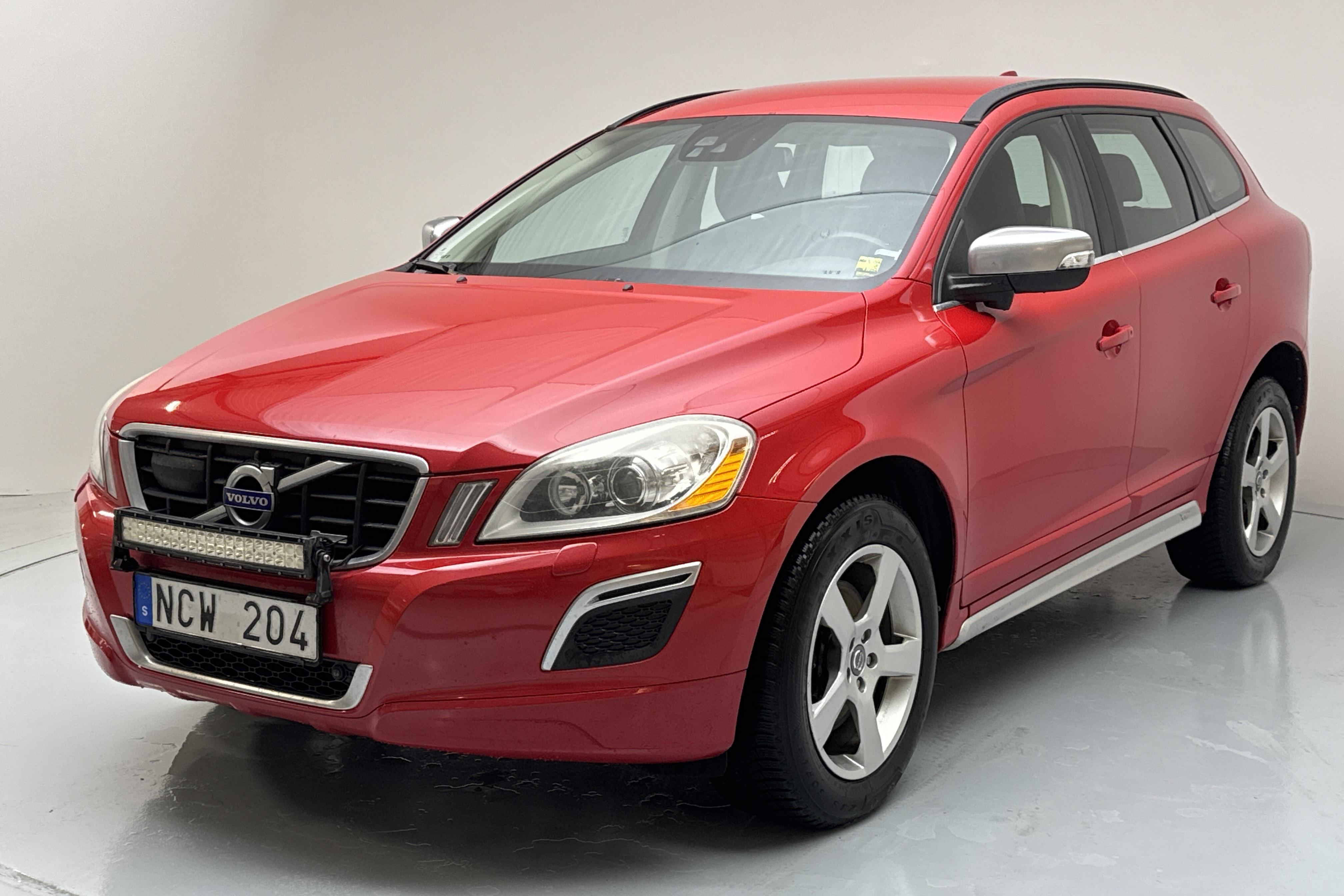 Volvo XC60 D4 AWD (215hk) - 23 785 mil - Automat - röd - 2013