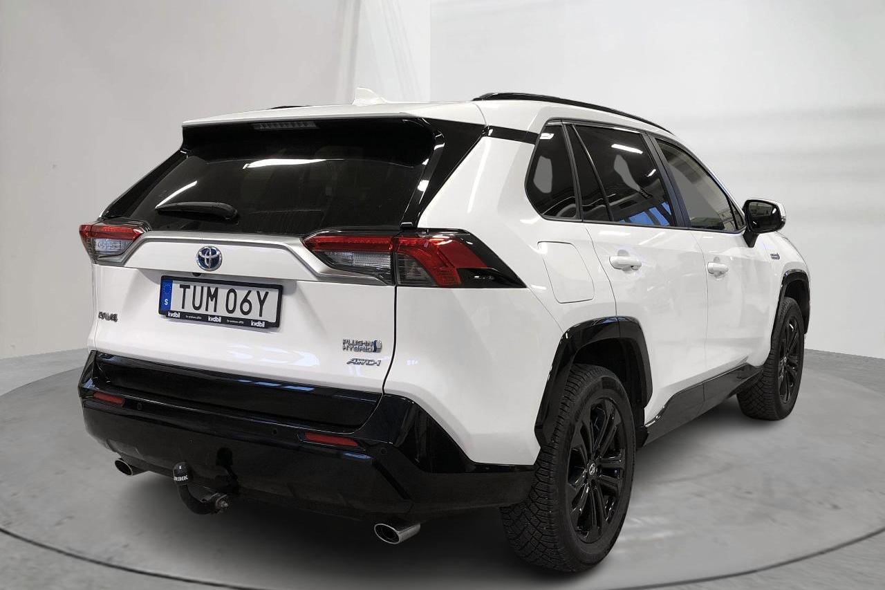 Toyota RAV4 2.5 Plug-in Hybrid AWD (306hk) - 6 369 mil - Automat - vit - 2021