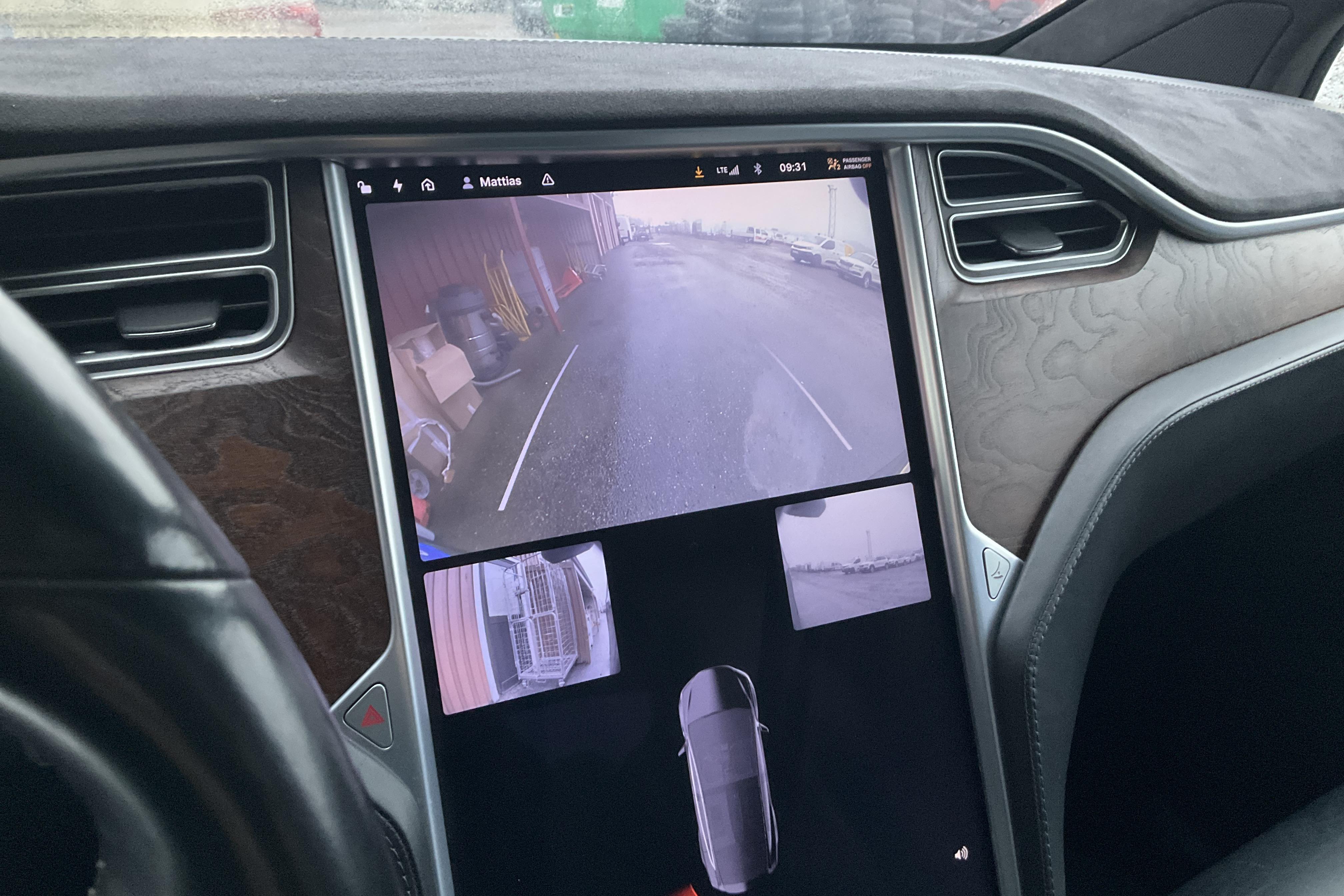 Tesla Model X 90D - 25 827 mil - Automat - svart - 2017