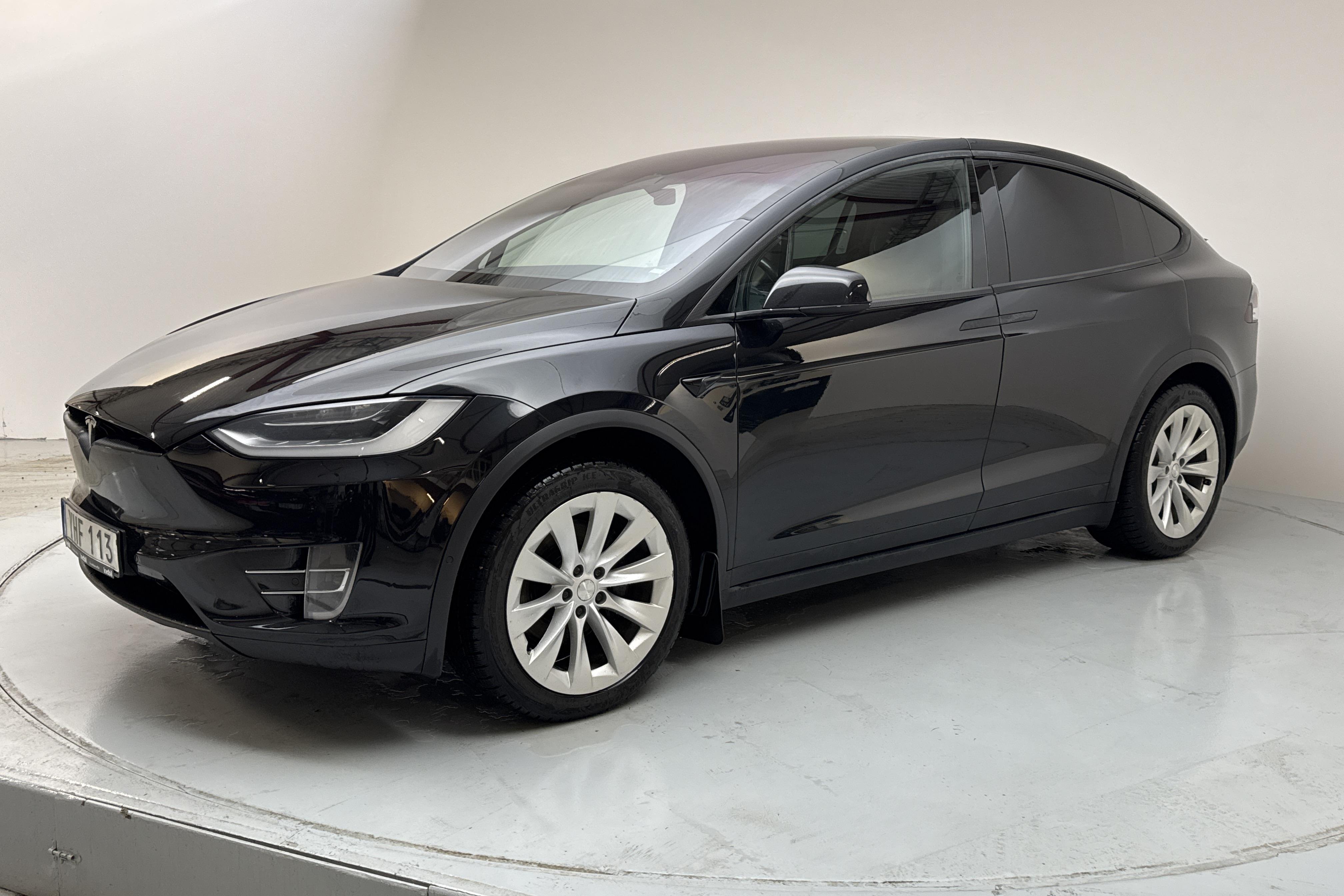 Tesla Model X 90D - 25 827 mil - Automat - svart - 2017