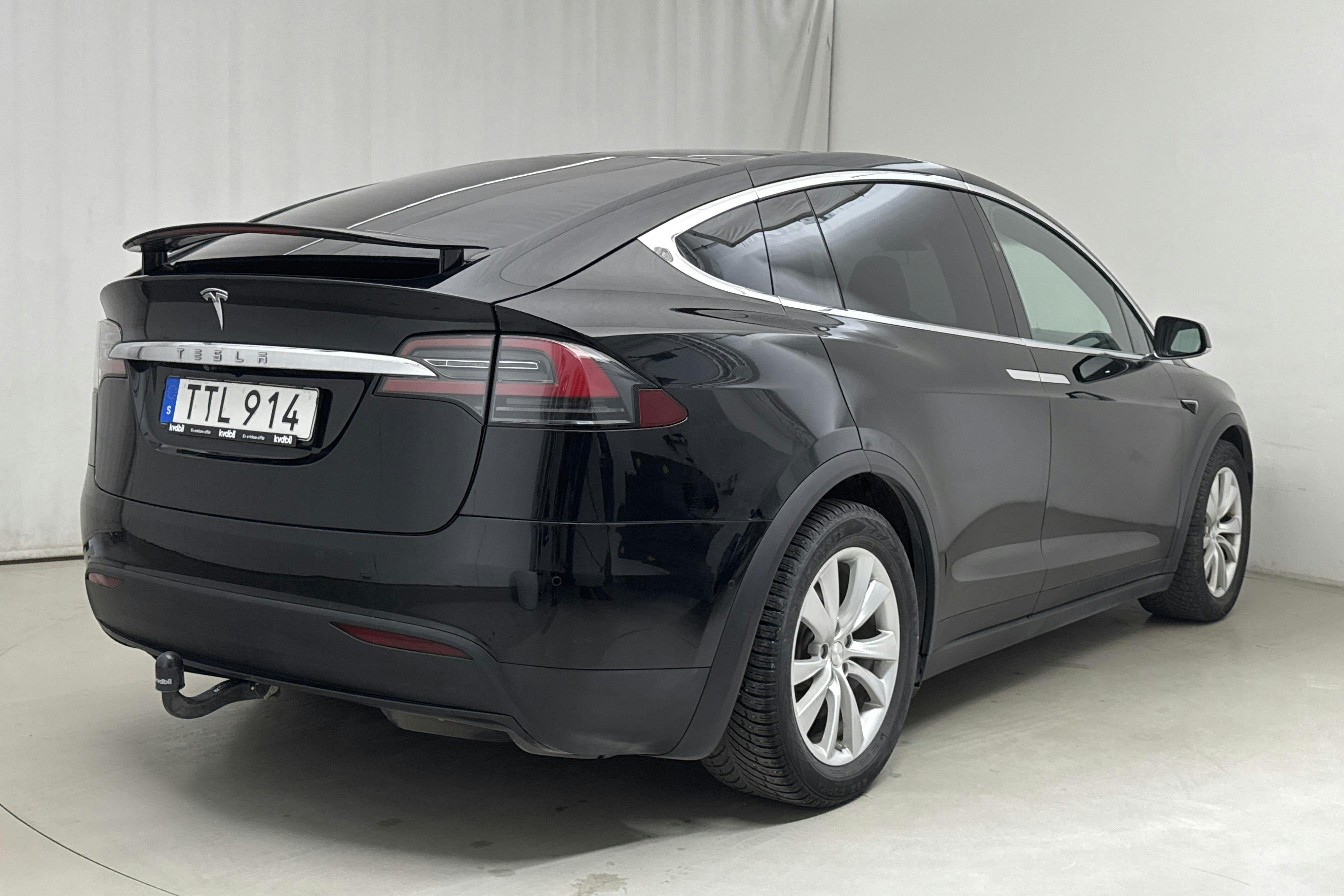 Tesla Model X 75D - 18 192 mil - Automat - svart - 2018
