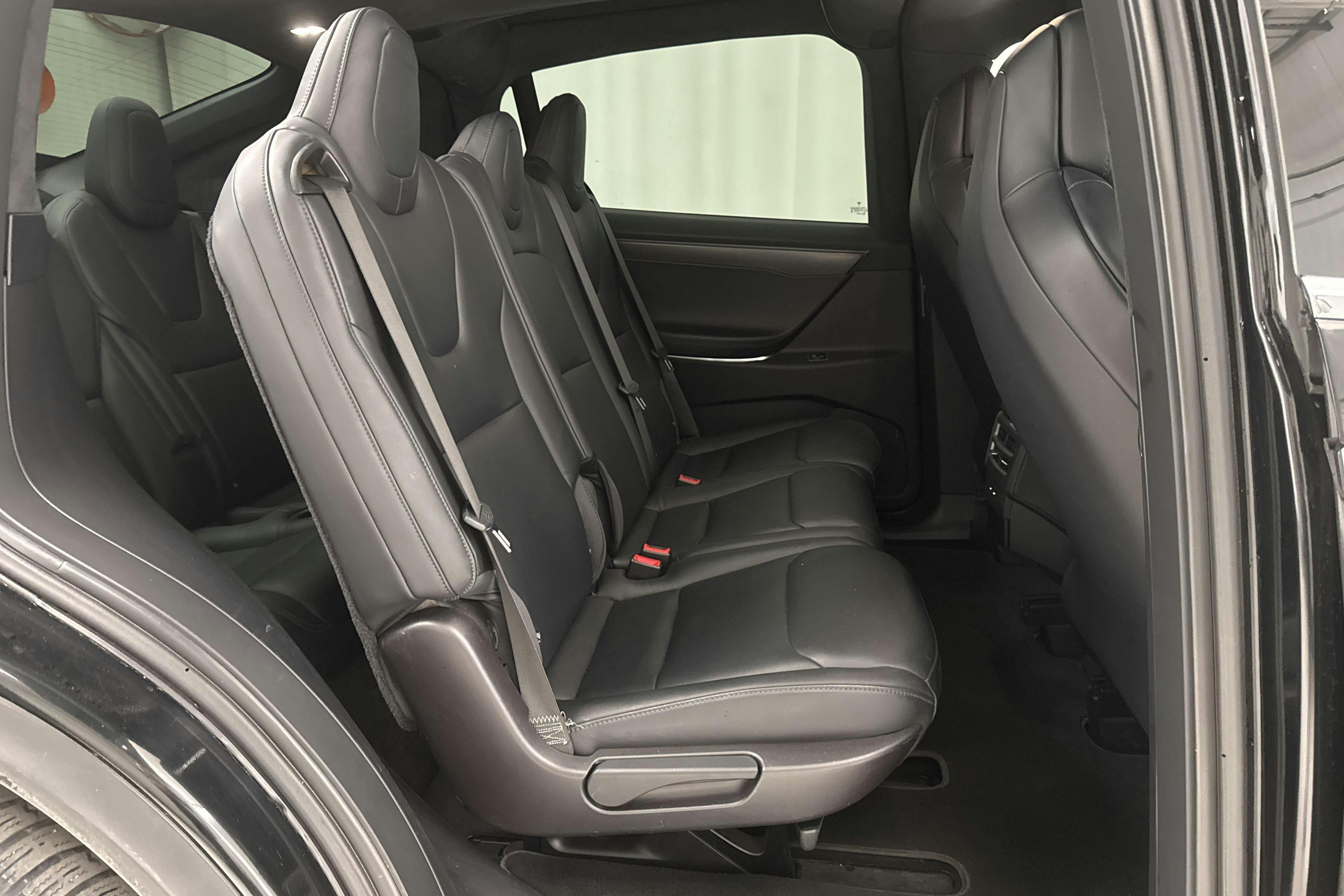 Tesla Model X 75D - 18 192 mil - Automat - svart - 2018