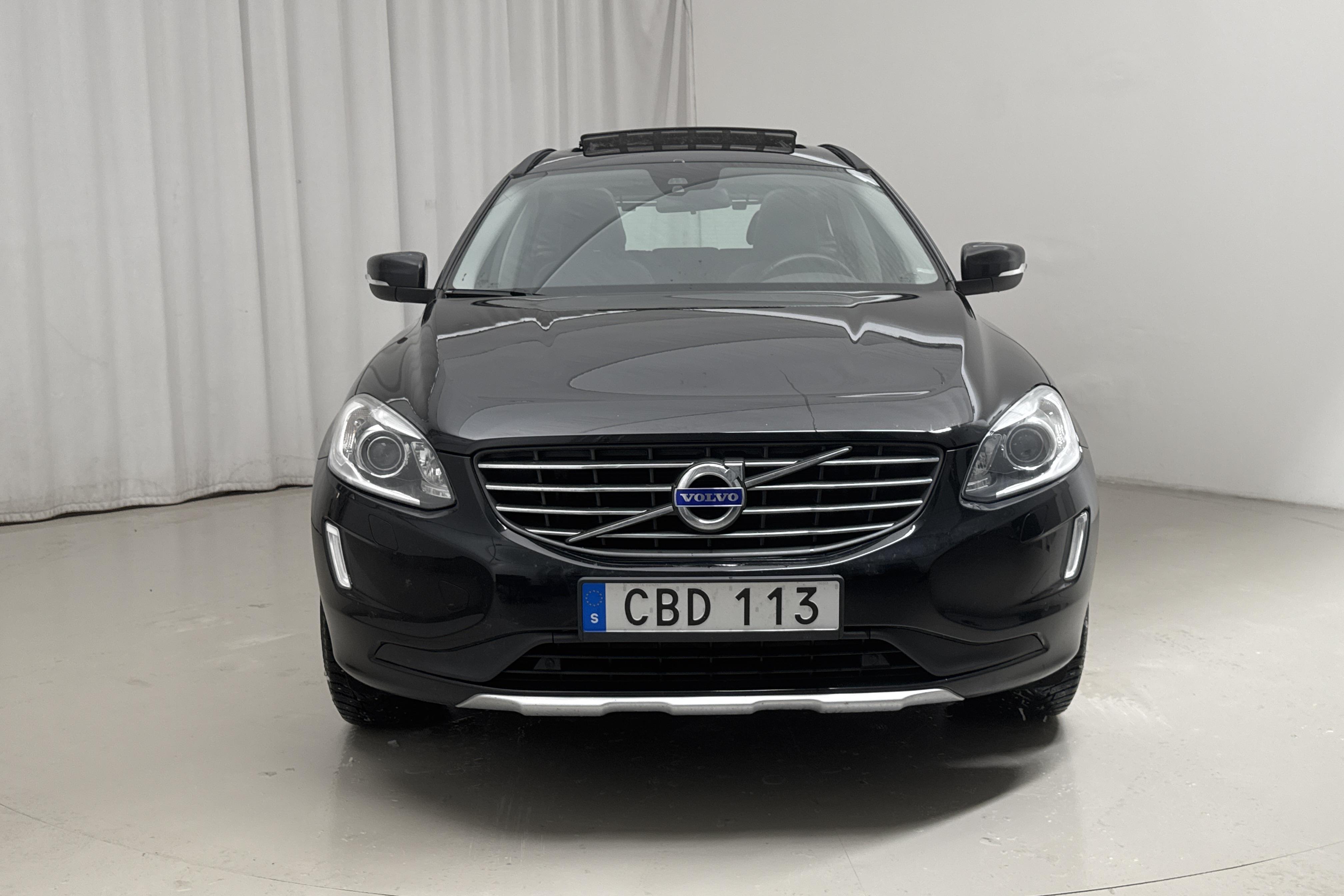 Volvo XC60 D4 2WD (181hk) - 144 340 km - Manual - black - 2015