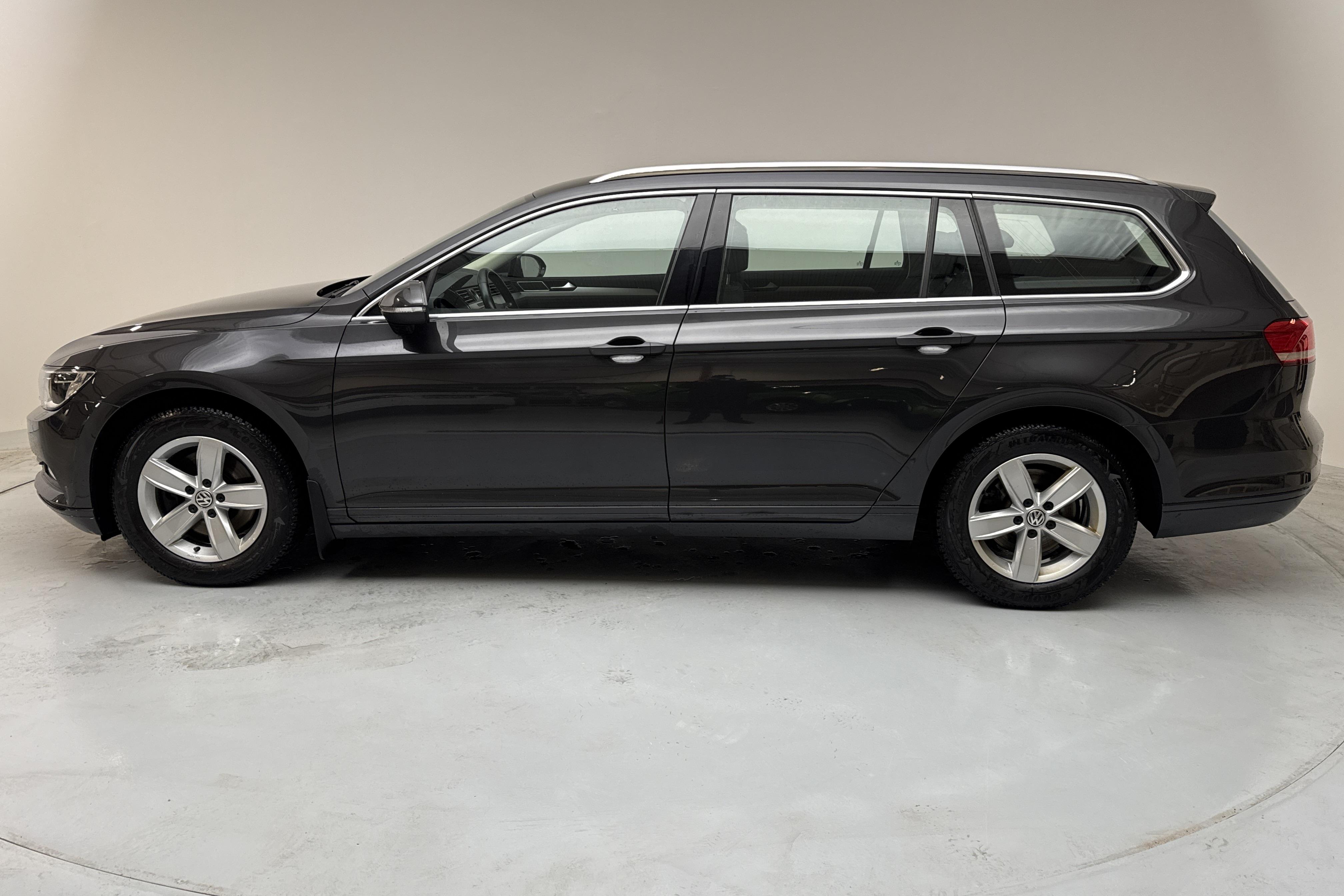 VW Passat 1.4 TSI Sportscombi (150hk) - 9 278 mil - Manuell - Dark Grey - 2018