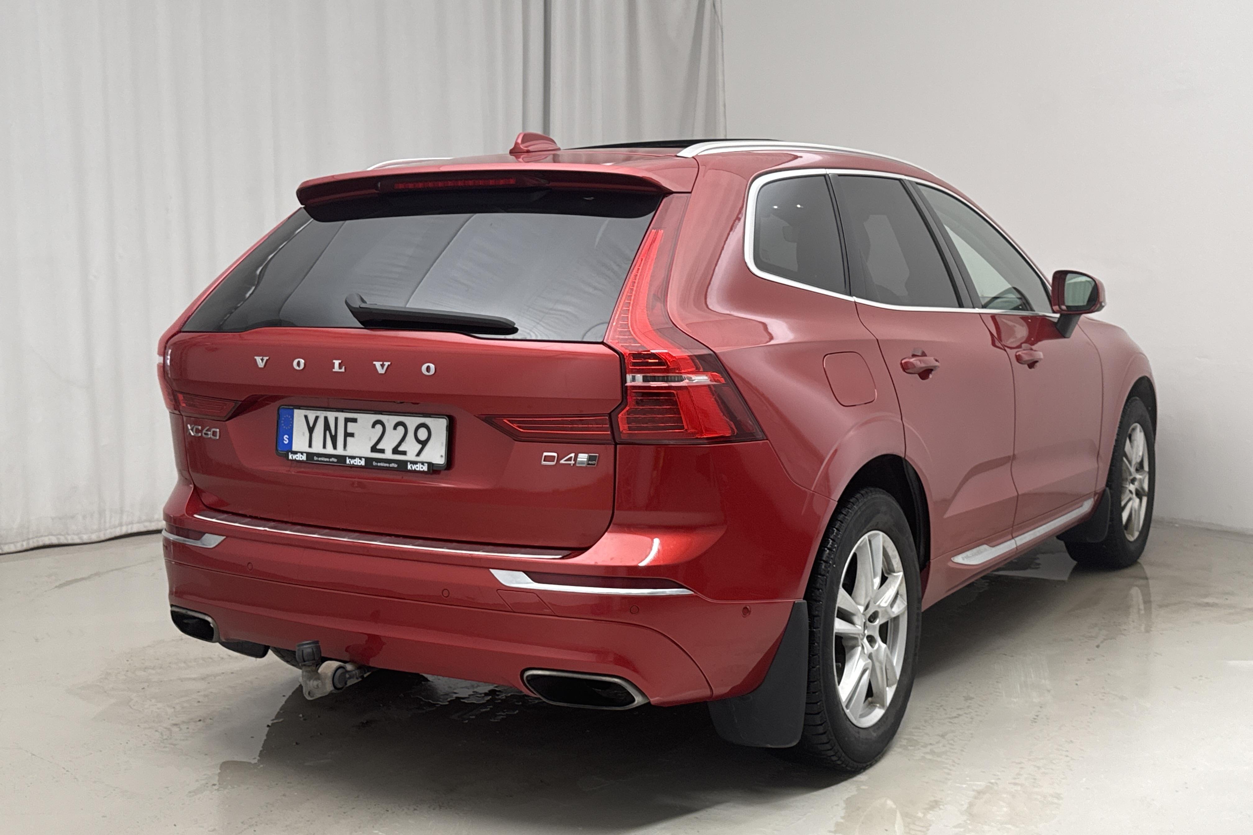 Volvo XC60 D4 AWD (190hk) - 150 700 km - Automatyczna - czerwony - 2018