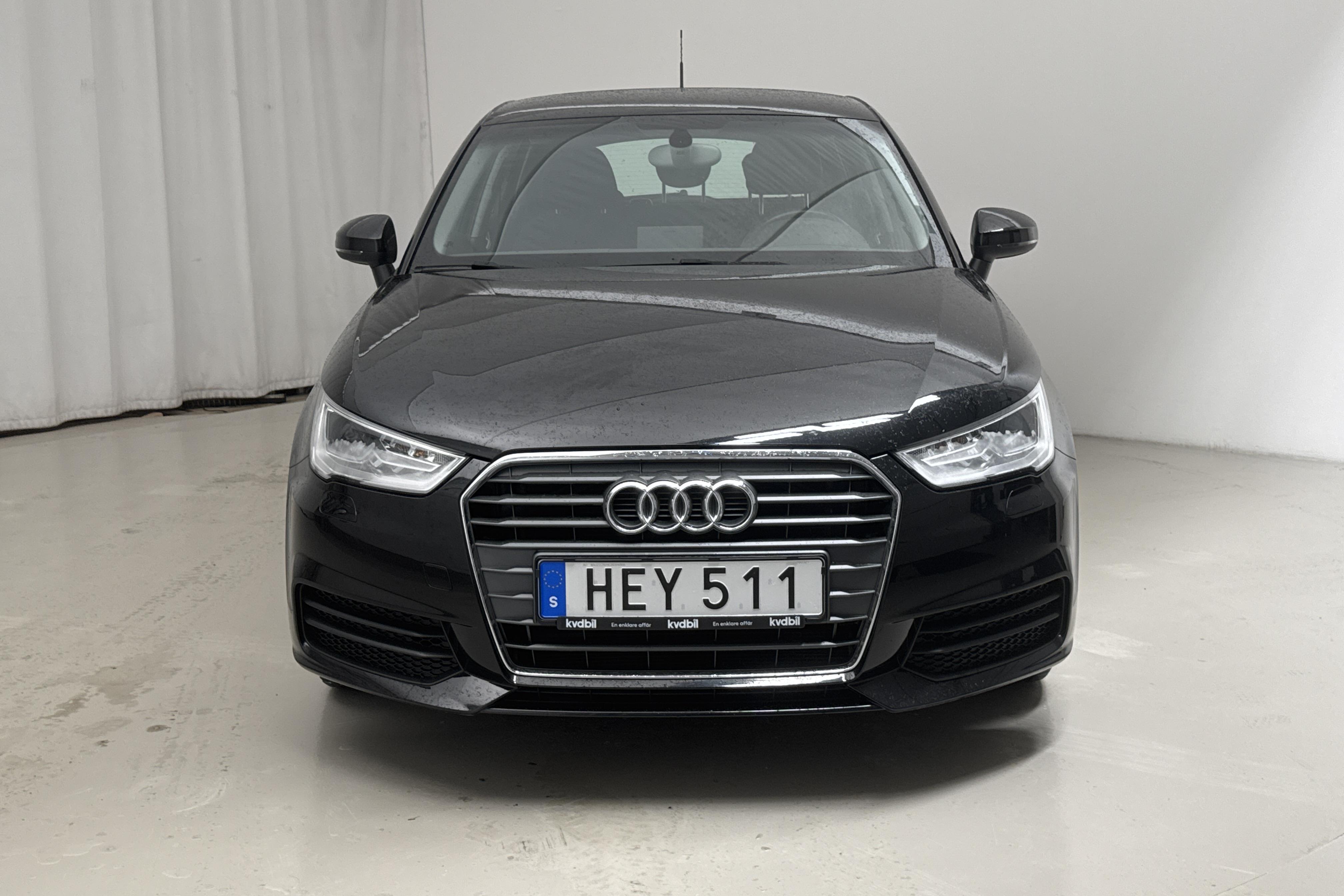 Audi A1 1.0 TFSI Sportback (95hk) - 3 260 mil - Manuell - svart - 2016