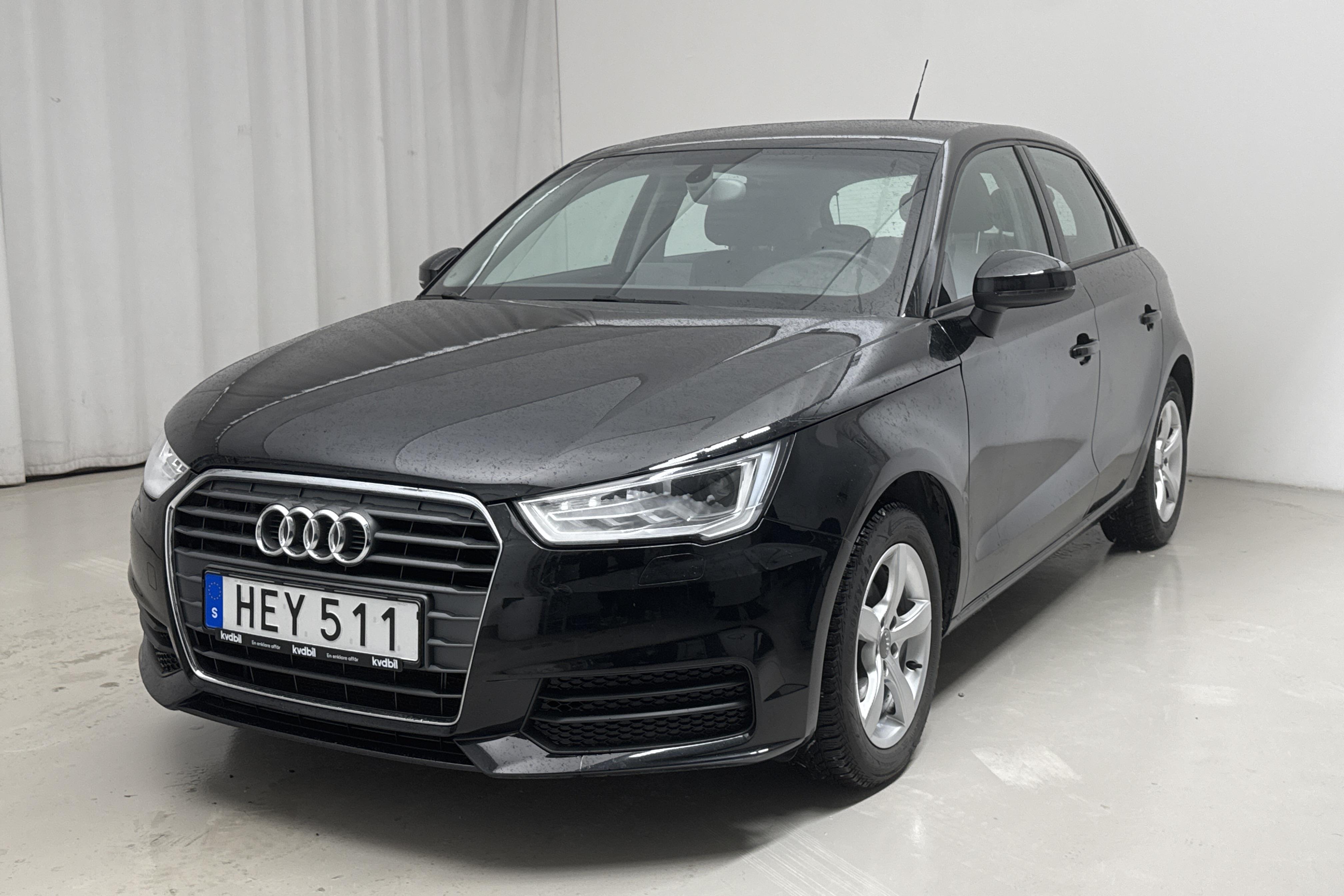 Audi A1 1.0 TFSI Sportback (95hk) - 3 260 mil - Manuell - svart - 2016