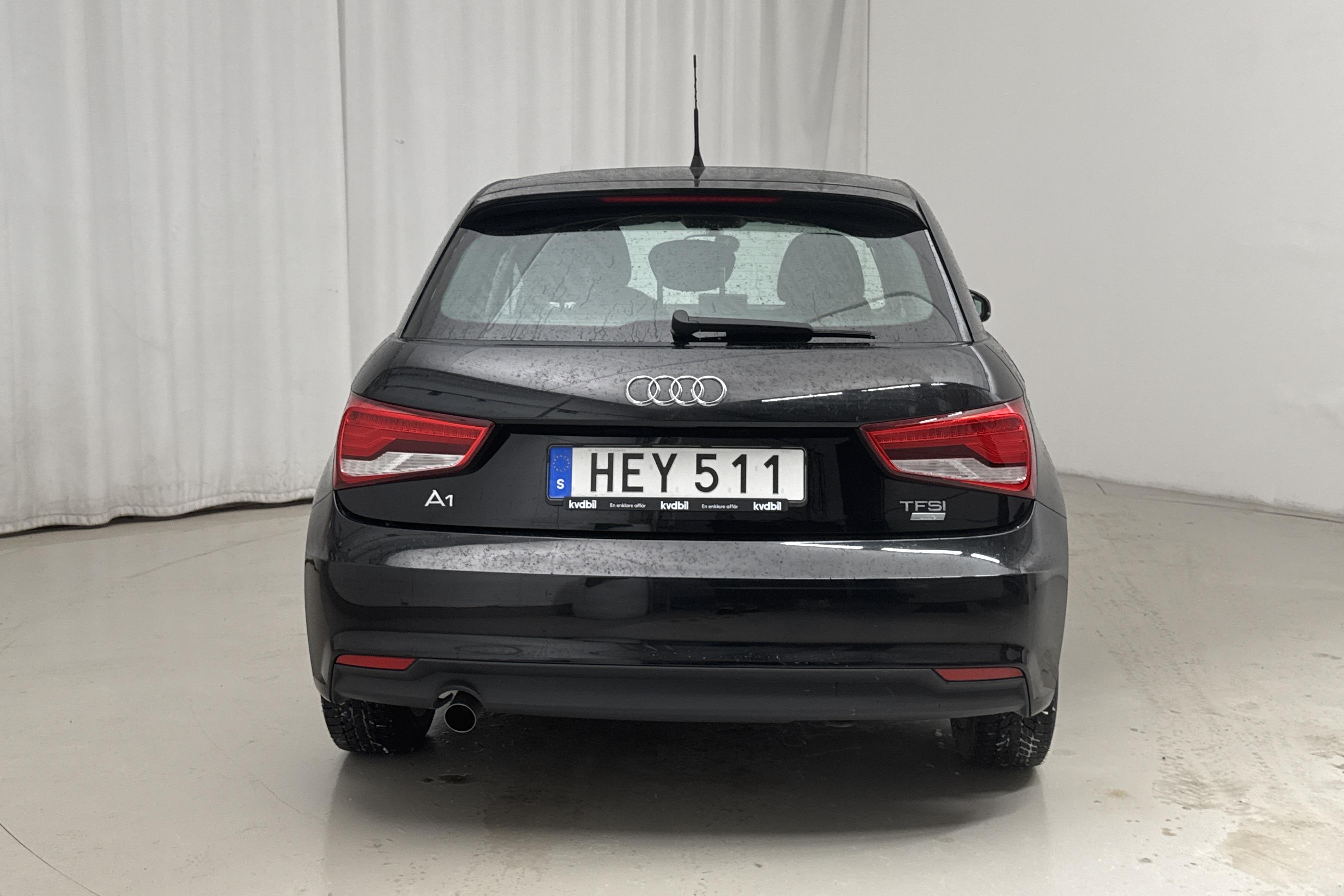 Audi A1 1.0 TFSI Sportback (95hk) - 3 260 mil - Manuell - svart - 2016