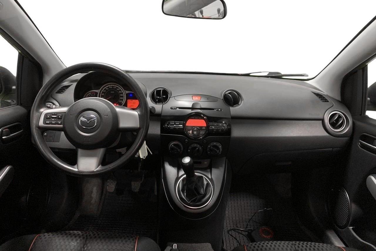 Mazda 2 1.3 5dr (84hk) - 22 019 mil - Manuell - grön - 2013