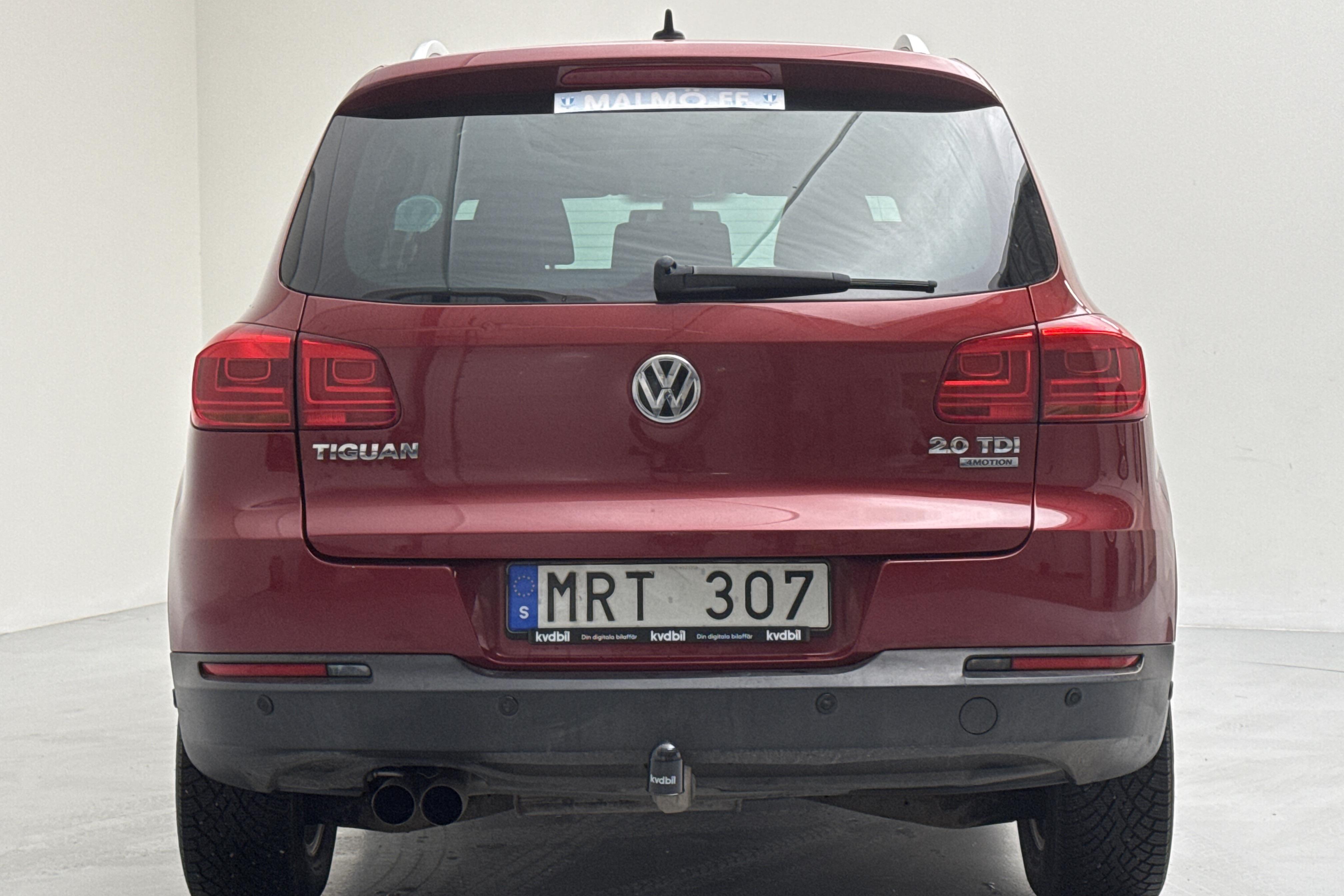 VW Tiguan 2.0 TDI 4MOTION BlueMotion Technology (140hk) - 25 918 mil - Automat - röd - 2012