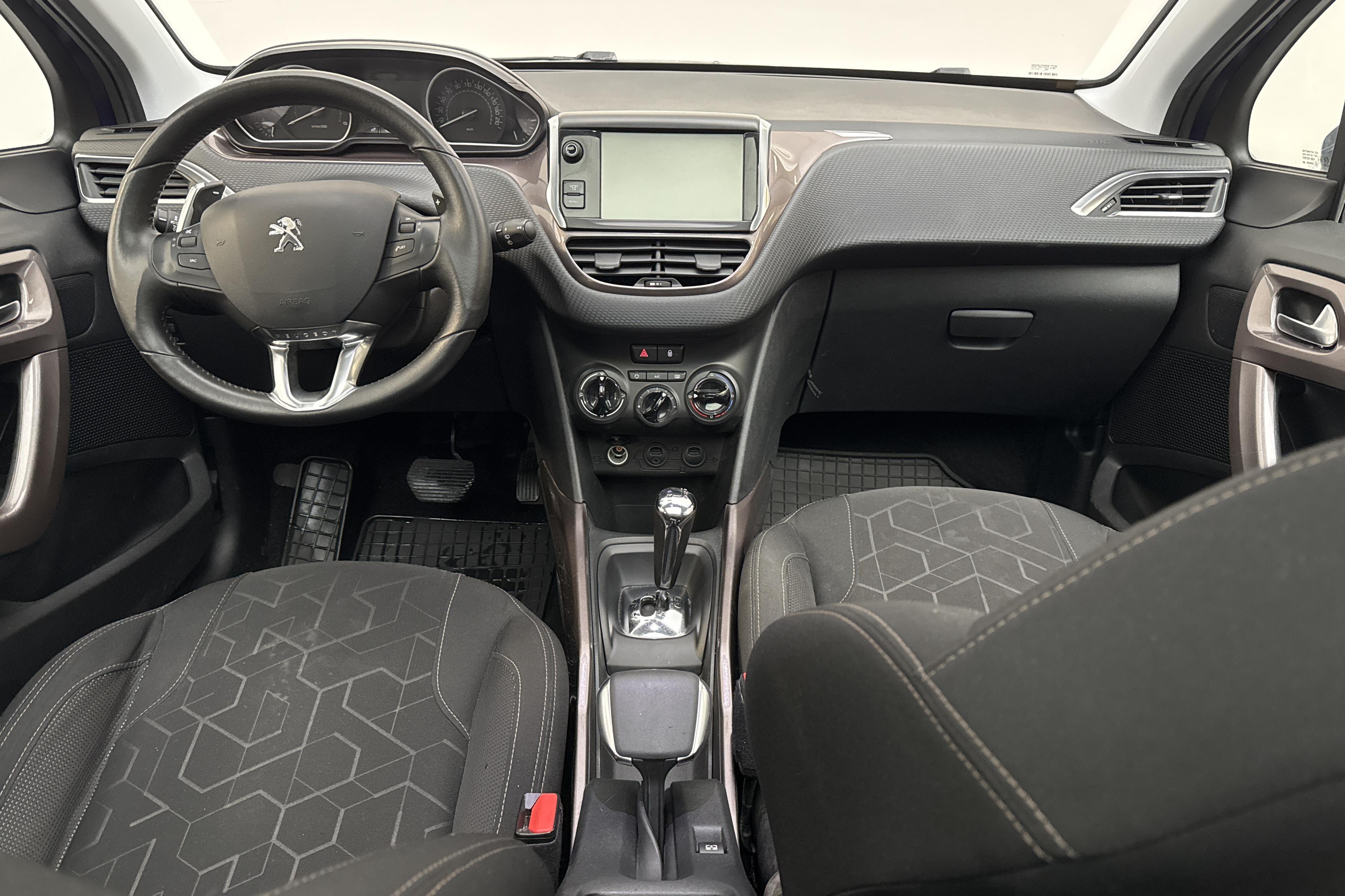 Peugeot 2008 1.6 e-HDi (92hk) - 15 401 mil - Automat - Dark Blue - 2014