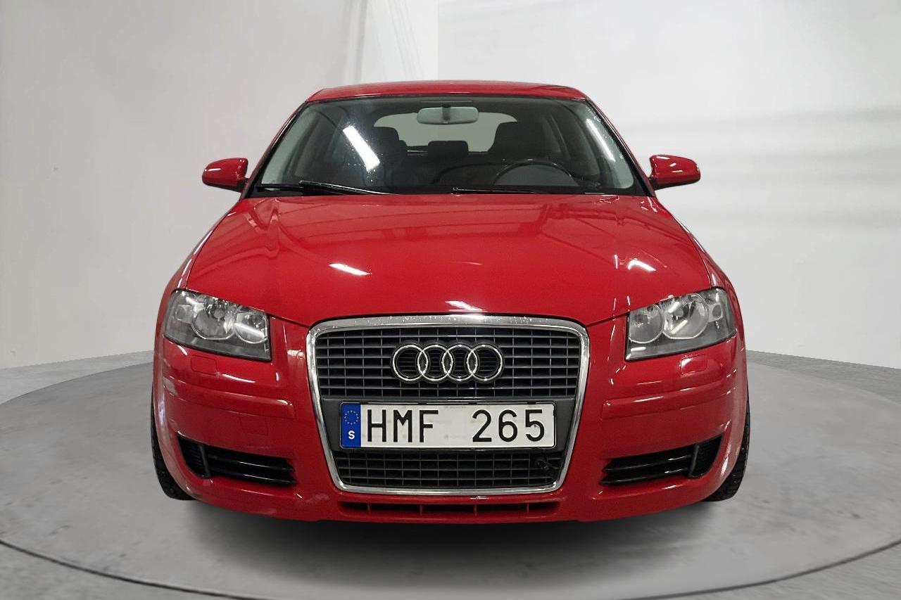 Audi A3 1.6 Sportback (102hk) - 10 558 mil - Manuell - röd - 2008