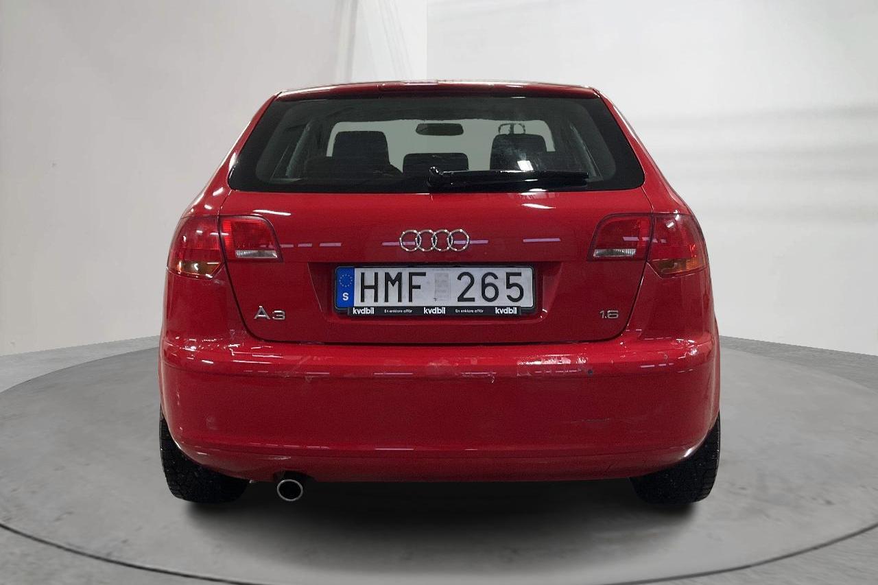 Audi A3 1.6 Sportback (102hk) - 10 558 mil - Manuell - röd - 2008