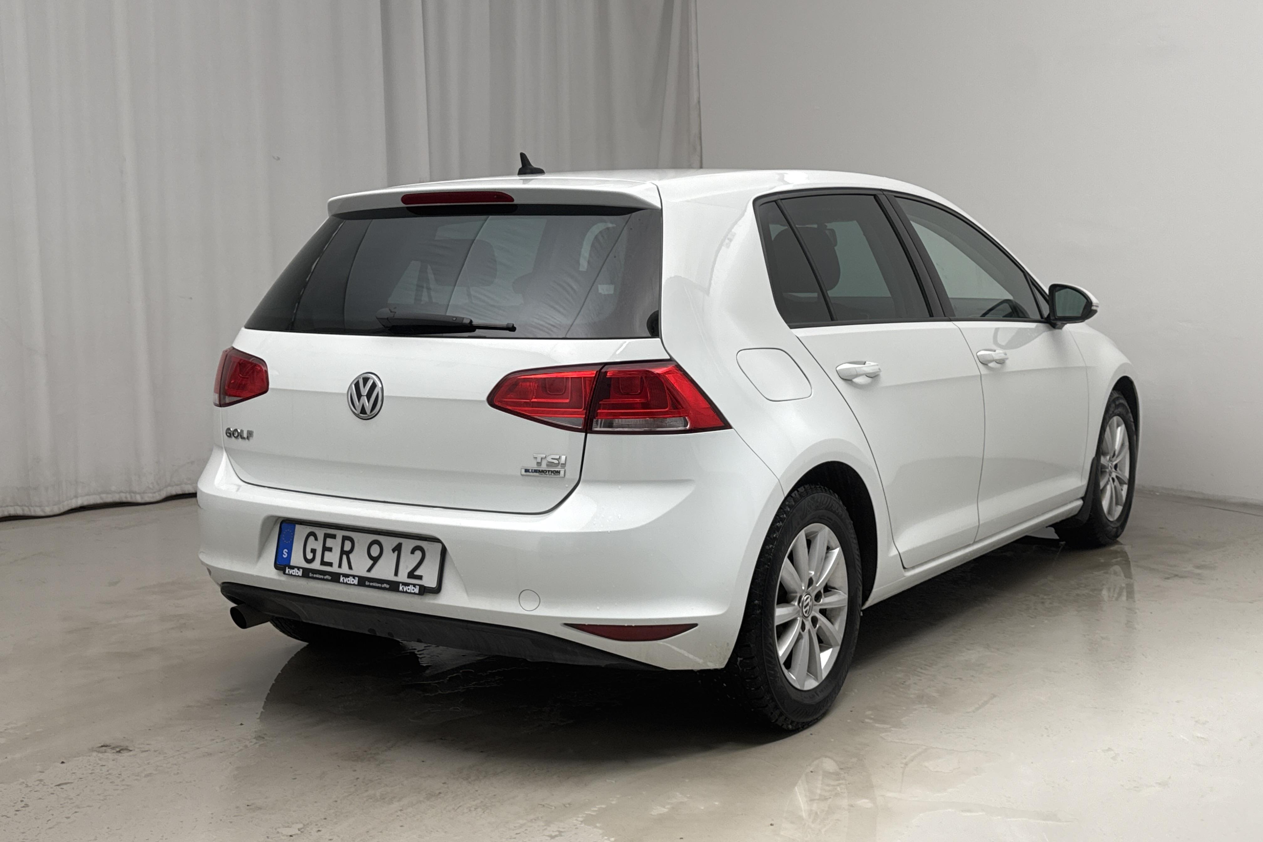 VW Golf VII 1.2 TSI 5dr (110hk) - 75 000 km - Automatyczna - biały - 2017