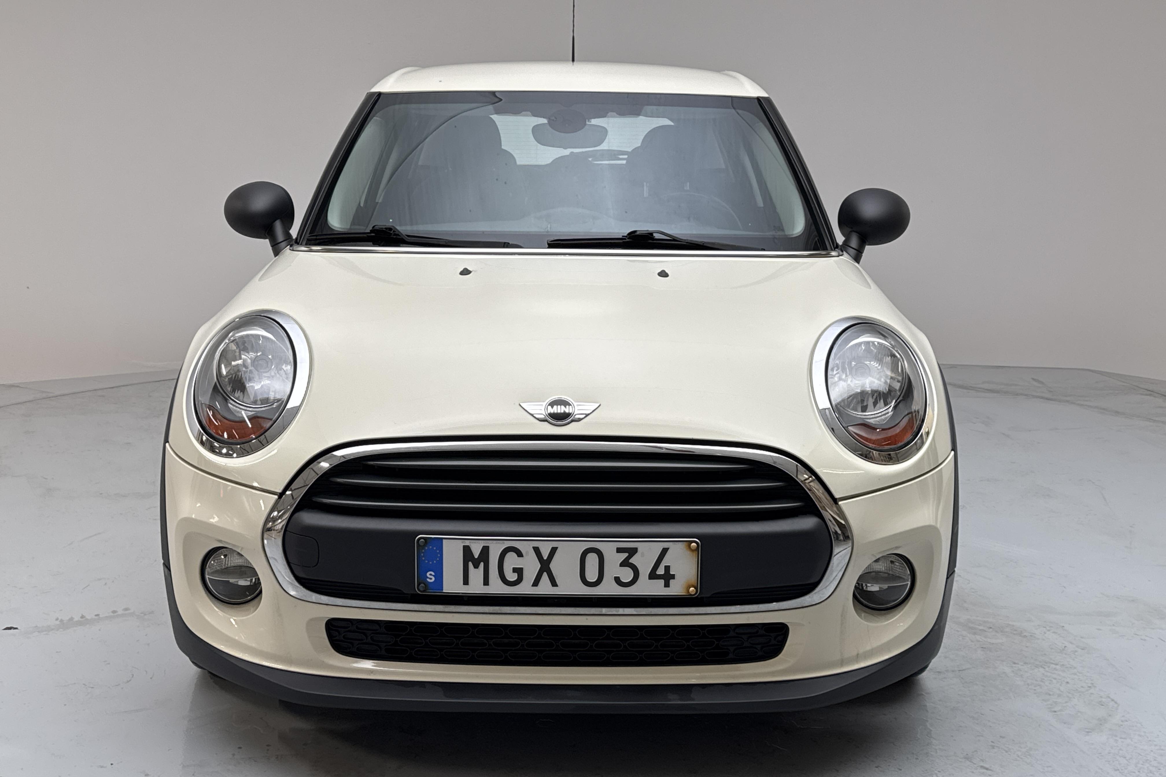 MINI One Hatch 5dr (102hk) - 6 473 mil - Automat - vit - 2016