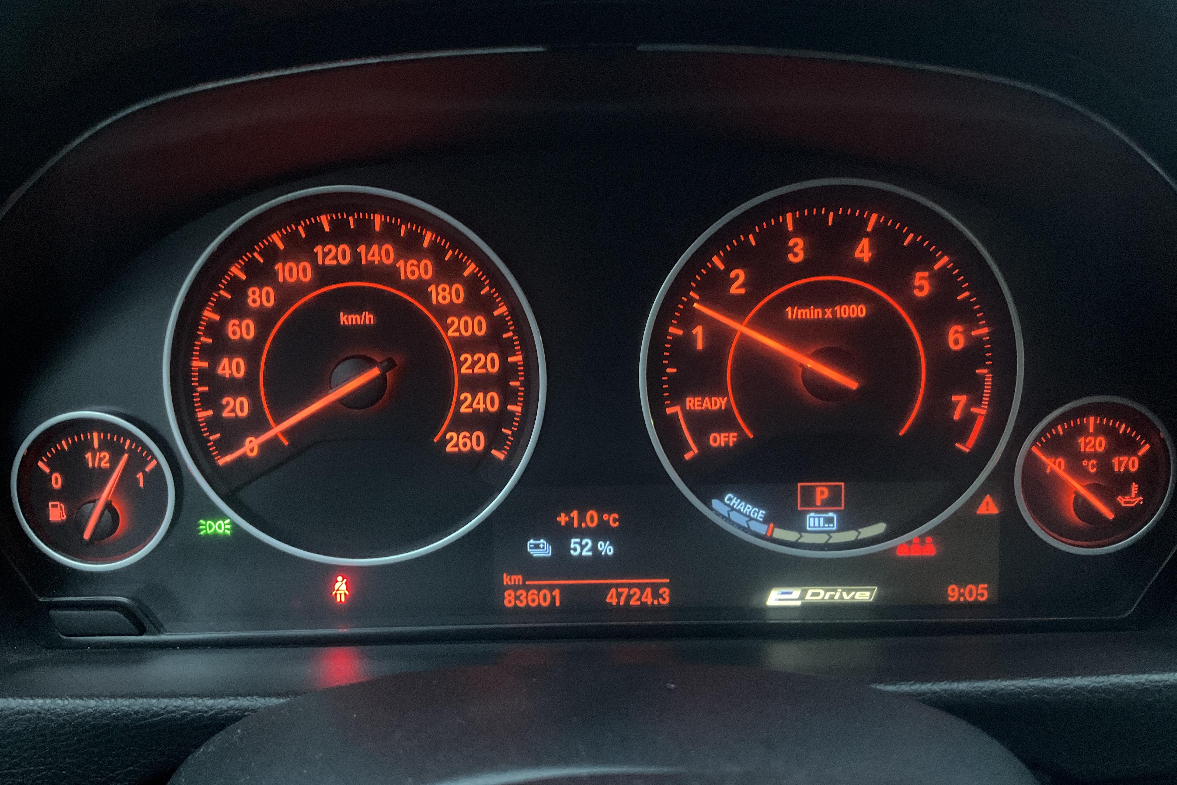 BMW 330e Sedan, F30 (252hk) - 83 600 km - Automaatne - must - 2018