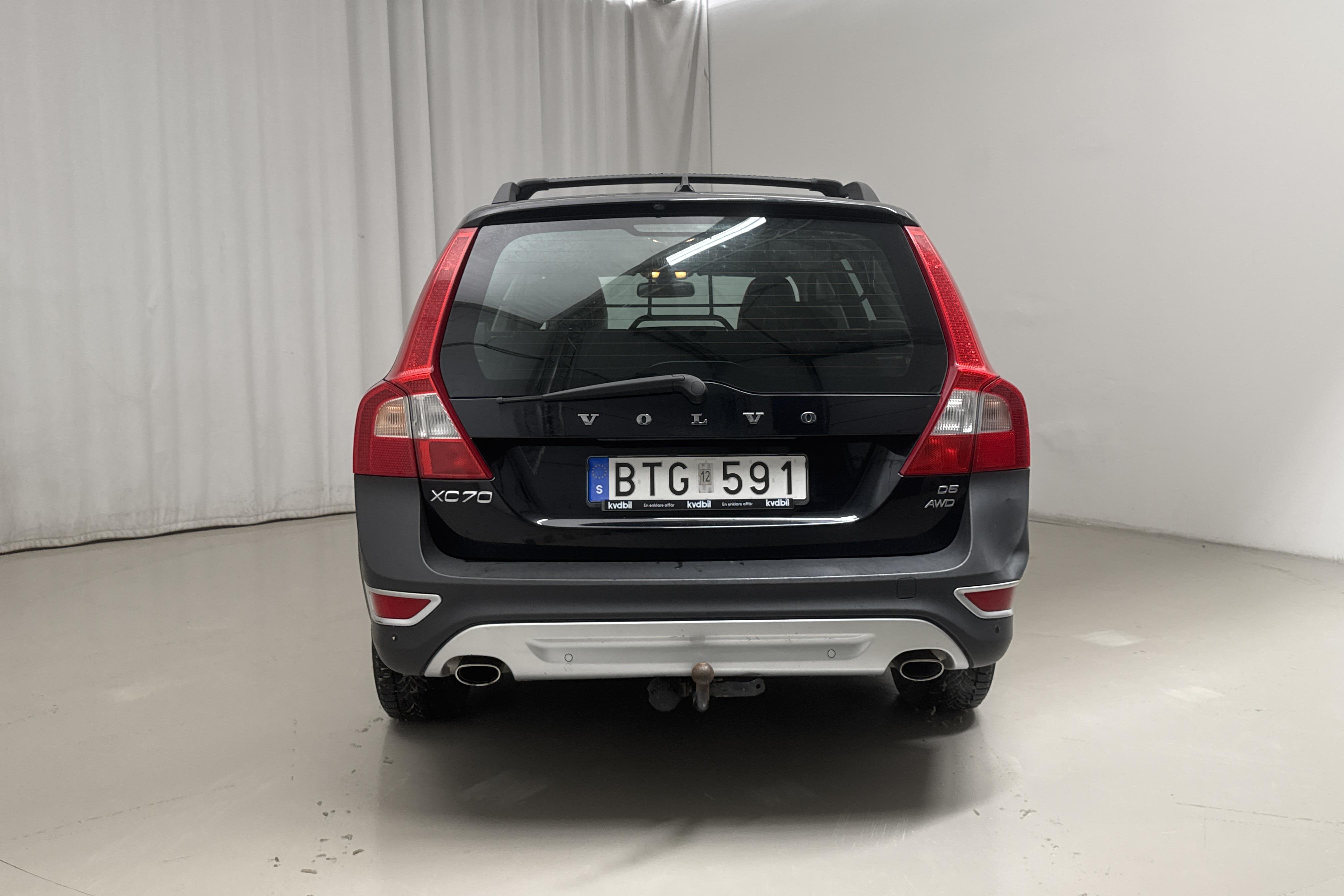 Volvo XC70 II D5 AWD (205hk) - 20 486 mil - Manuell - svart - 2010