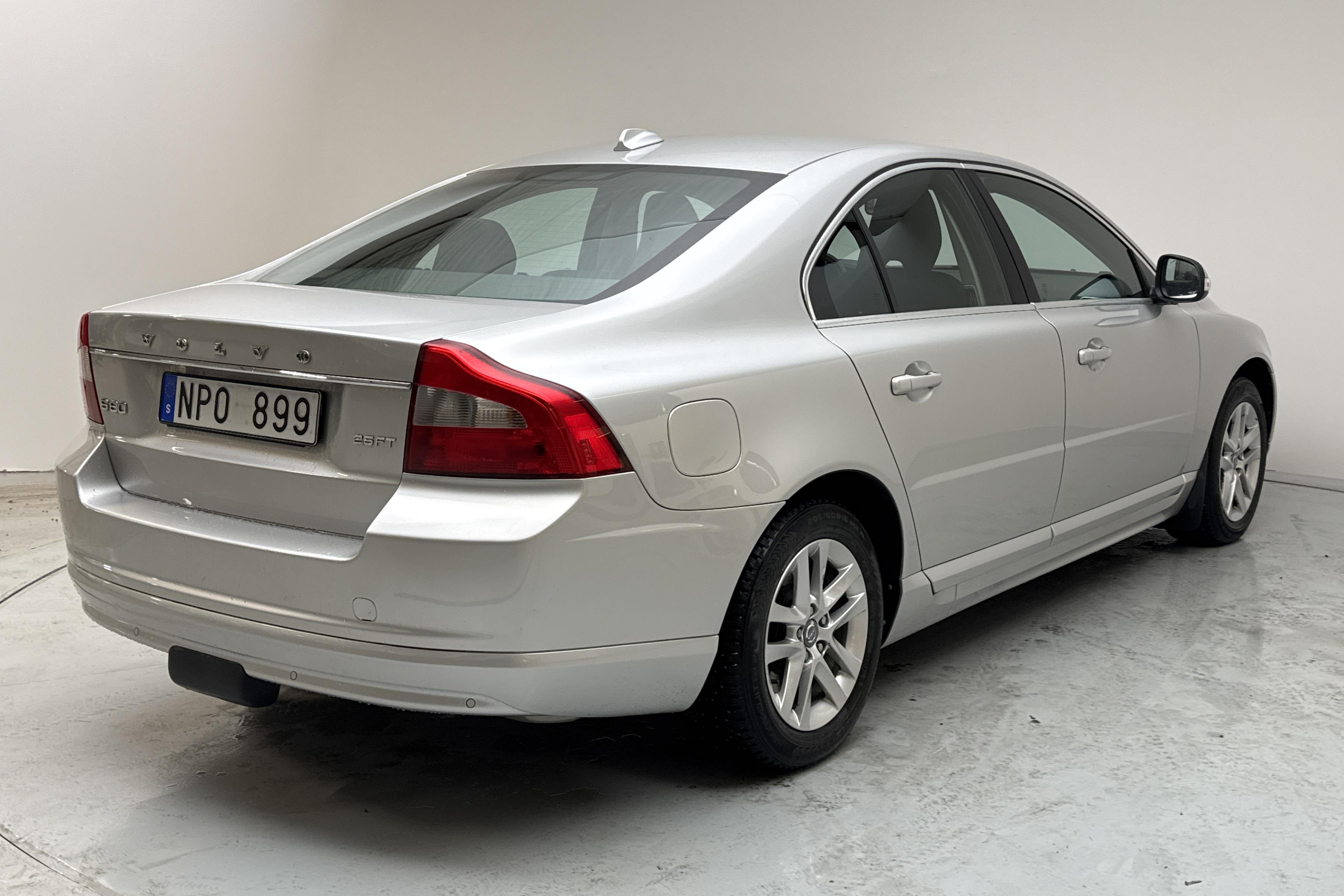 Volvo S80 2.5FT (200hk) - 13 227 mil - Automat - Light Grey - 2009