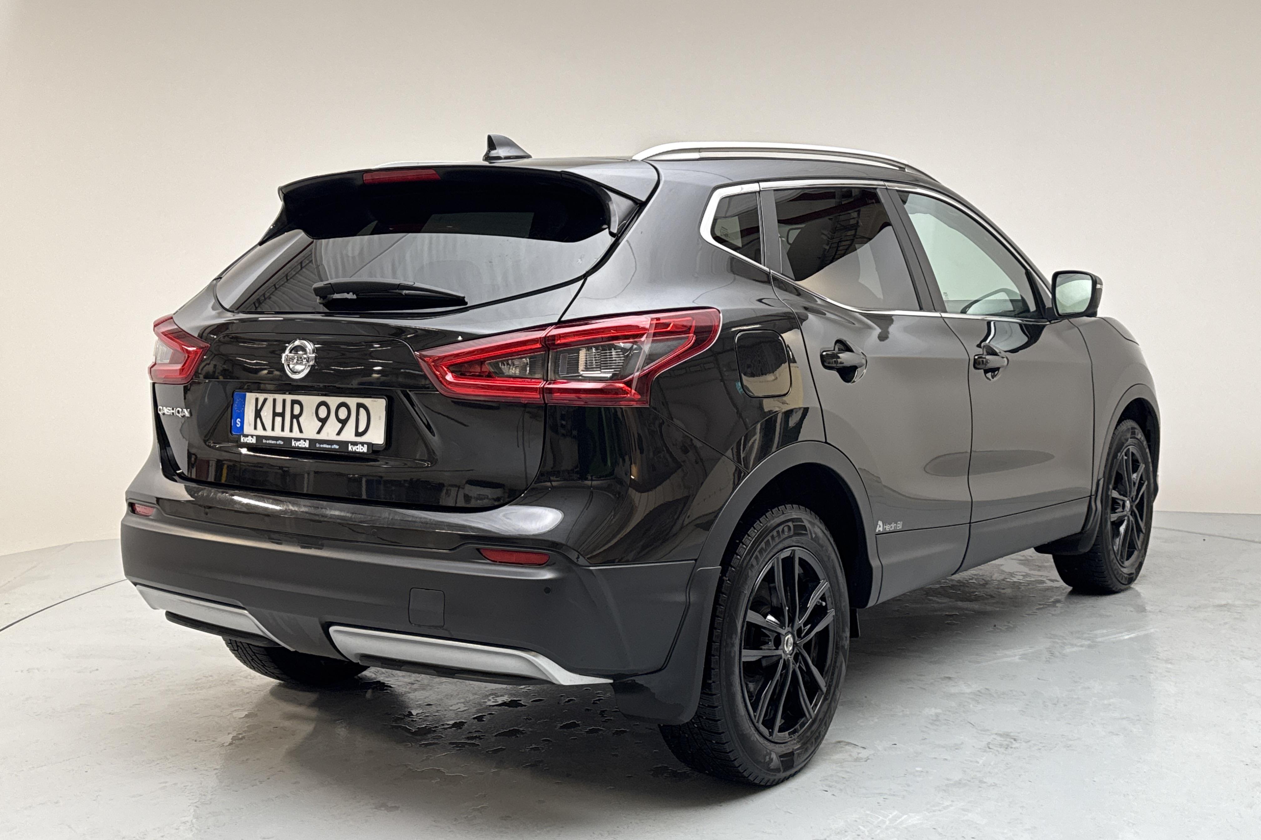 Nissan Qashqai 1.3 DIG-T (160hk) - 9 843 mil - Automat - svart - 2019