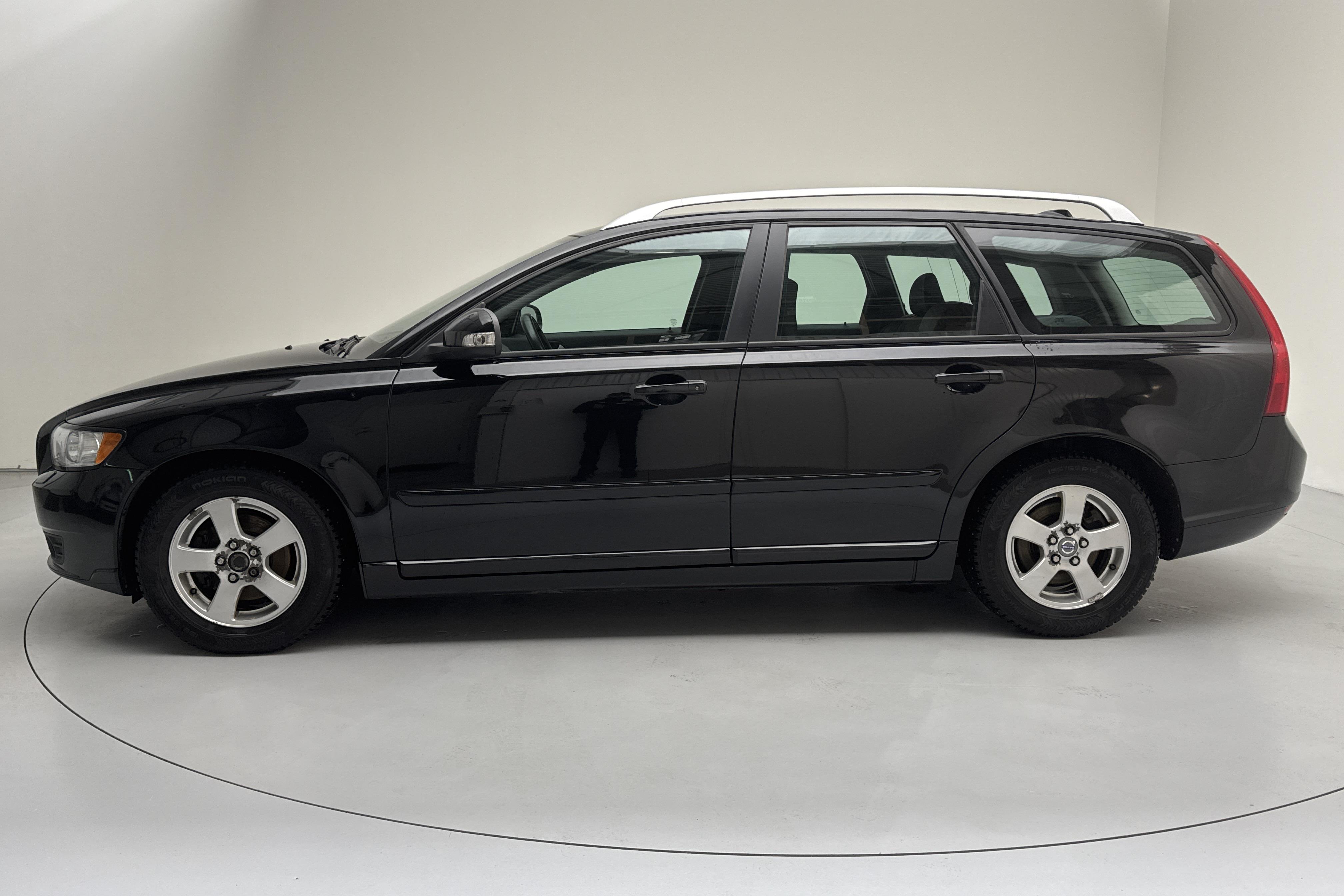 Volvo V50 D2 (115hk) - 8 524 mil - Manuell - svart - 2012