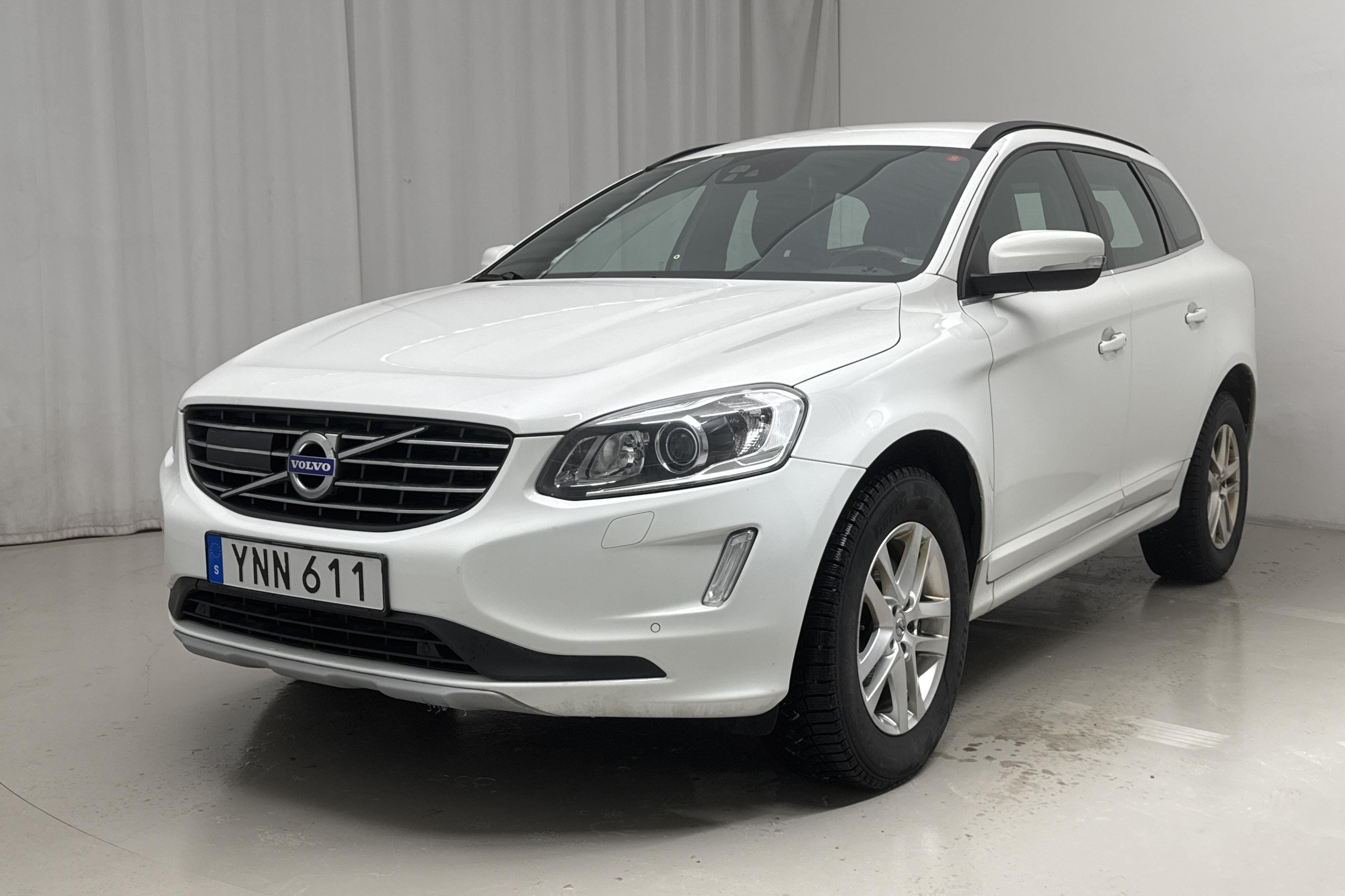 Volvo XC60 D4 AWD (190hk) - 17 720 mil - Automat - vit - 2017