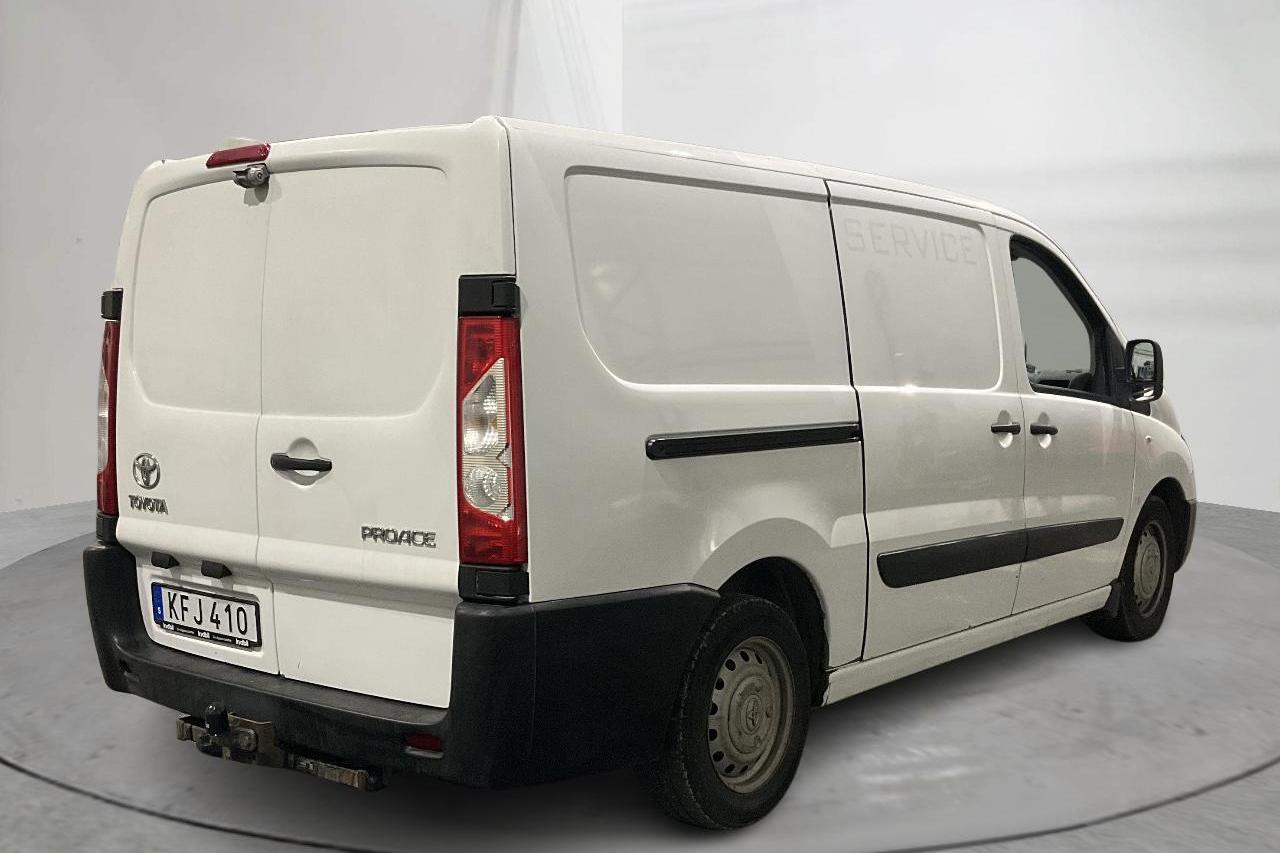 Toyota PROACE 2.0 D-4D (128hk) - 16 542 mil - Manuell - vit - 2015