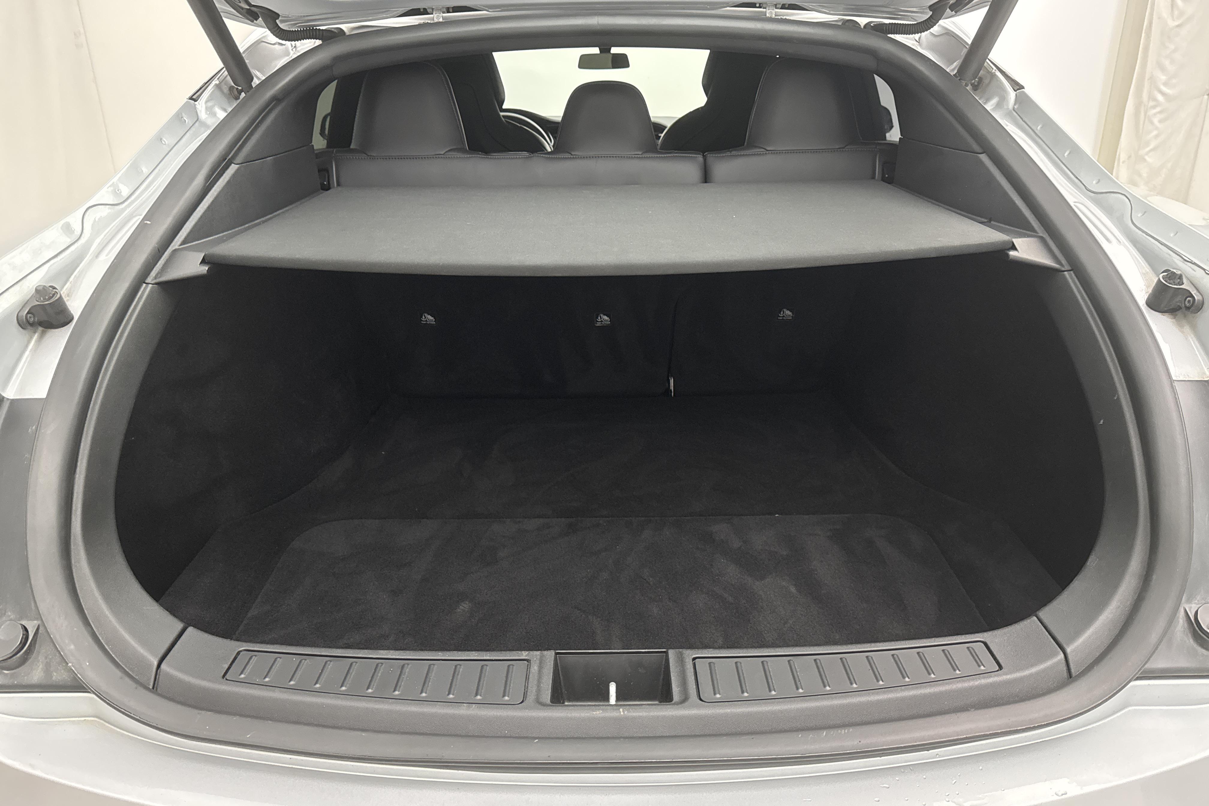 Tesla Model S 75D - 22 572 mil - Automat - grå - 2018