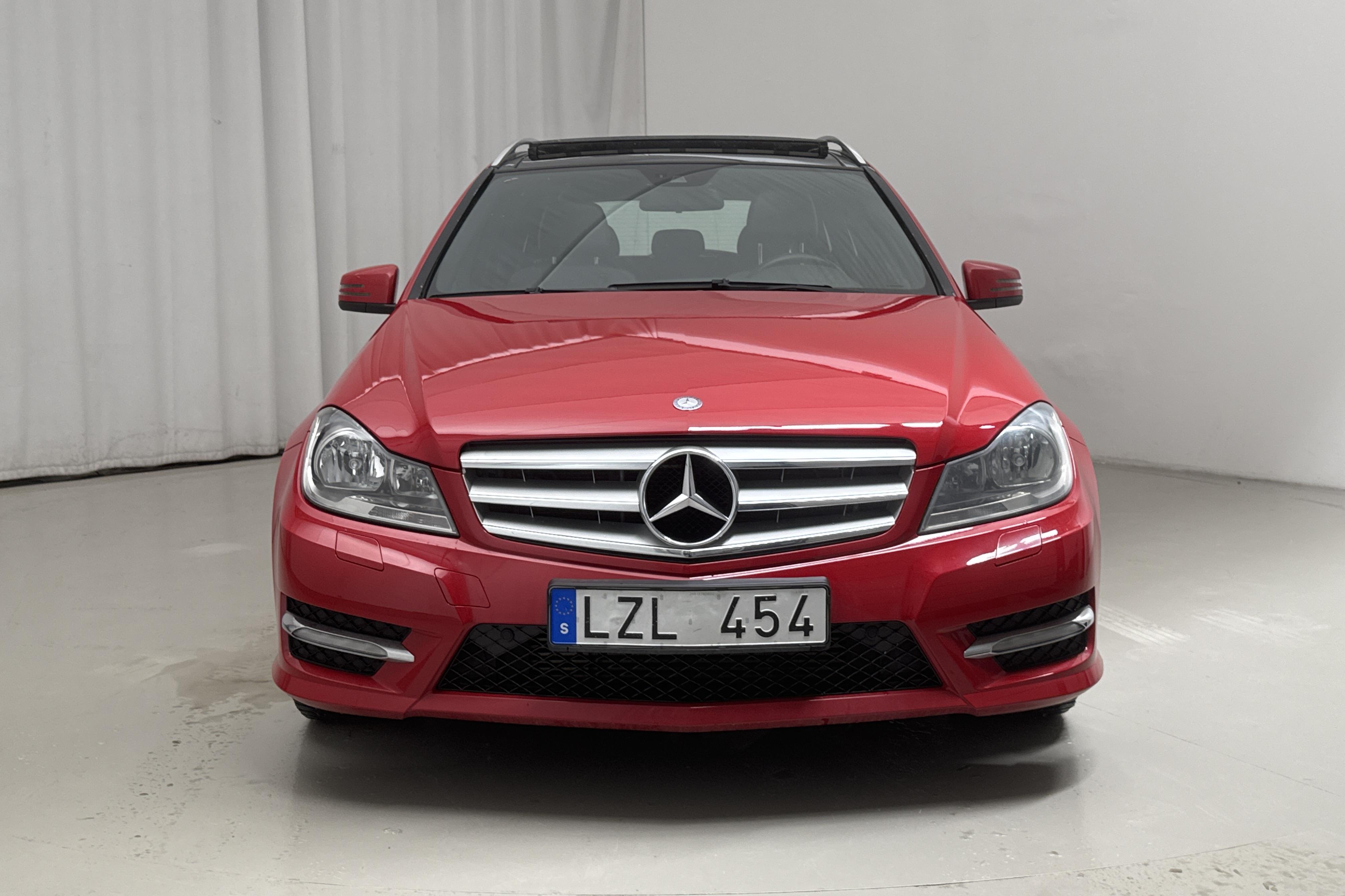 Mercedes C 180 Kombi S204 (156hk) - 15 357 mil - Automat - Light Red - 2012