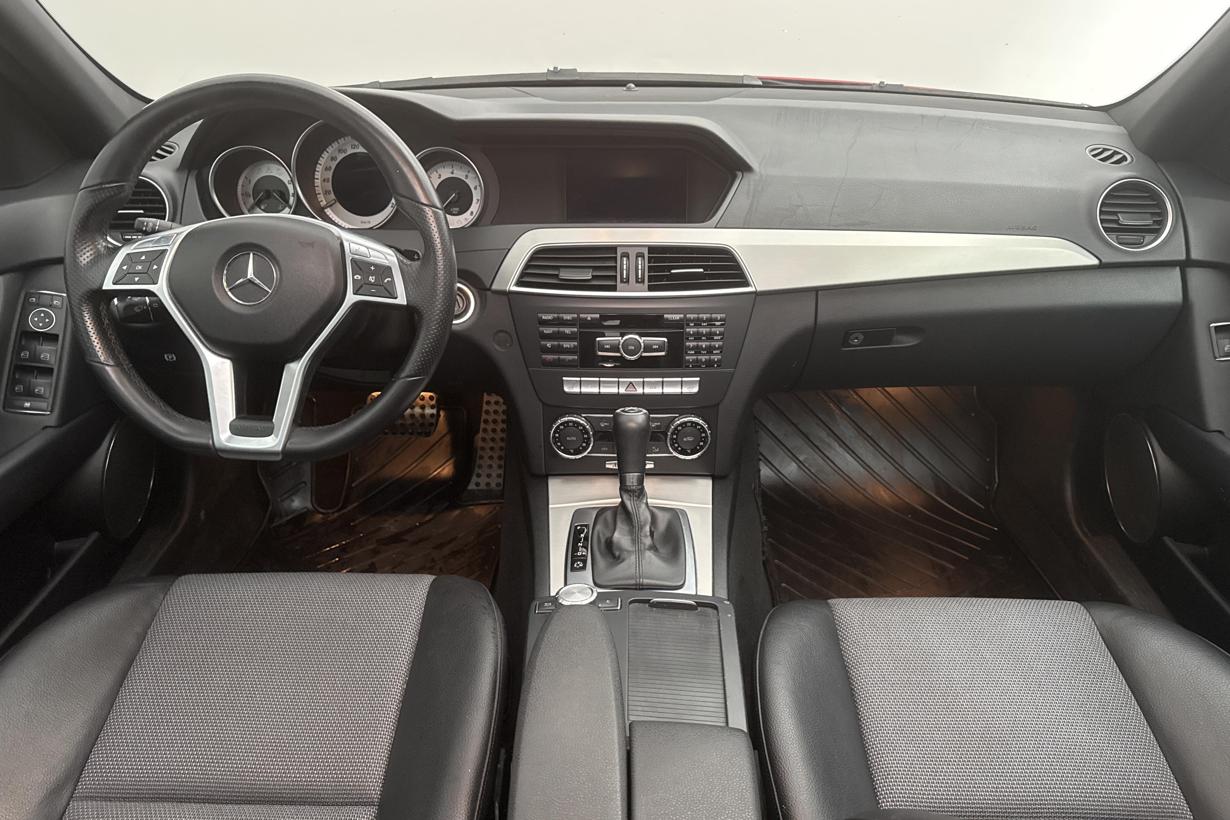 Mercedes C 180 Kombi S204 (156hk) - 15 357 mil - Automat - Light Red - 2012