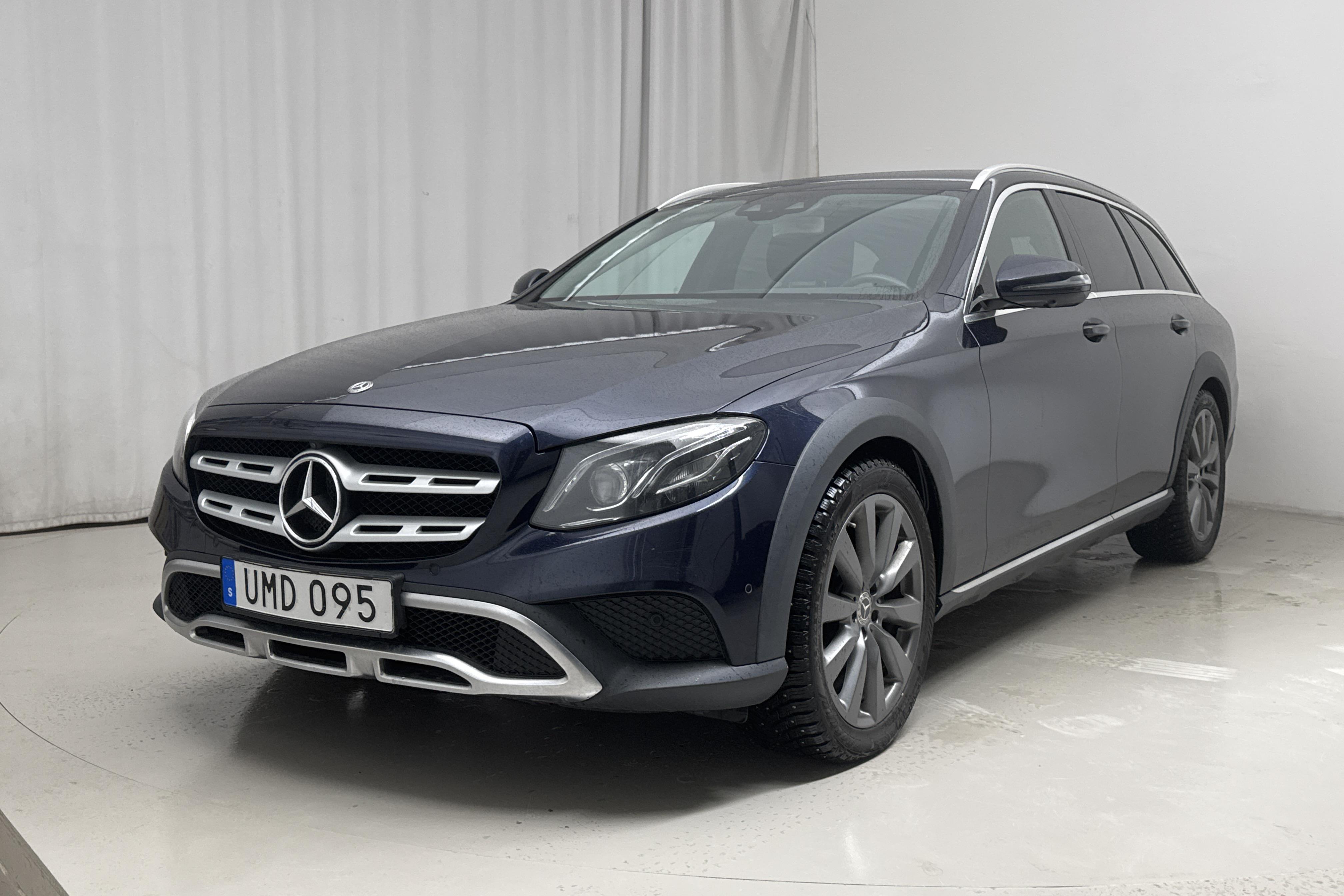 Mercedes E 220 d 4MATIC Kombi All-Terrain S213 (194hk) - 13 266 mil - Automat - Dark Blue - 2018