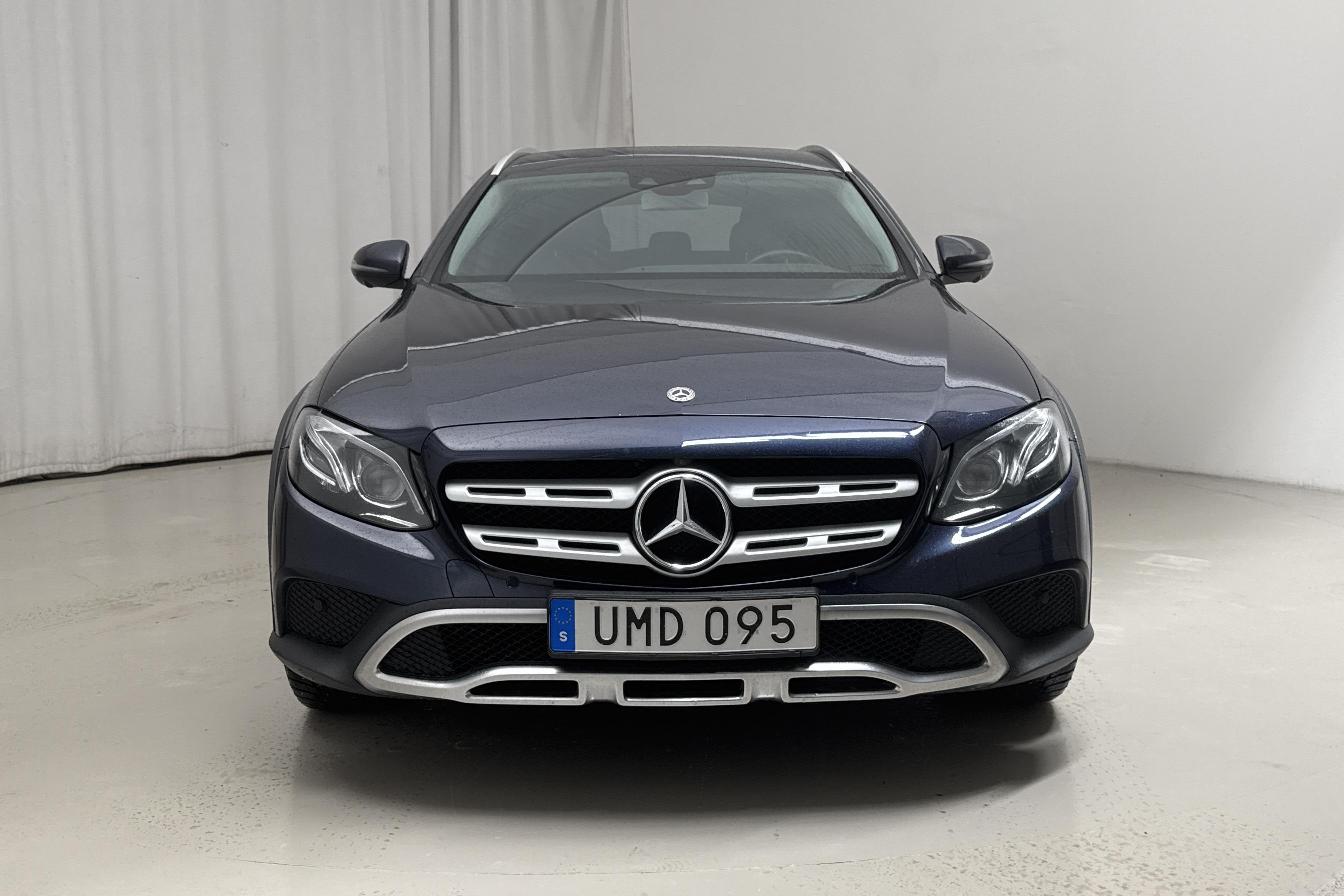 Mercedes E 220 d 4MATIC Kombi All-Terrain S213 (194hk) - 13 266 mil - Automat - Dark Blue - 2018