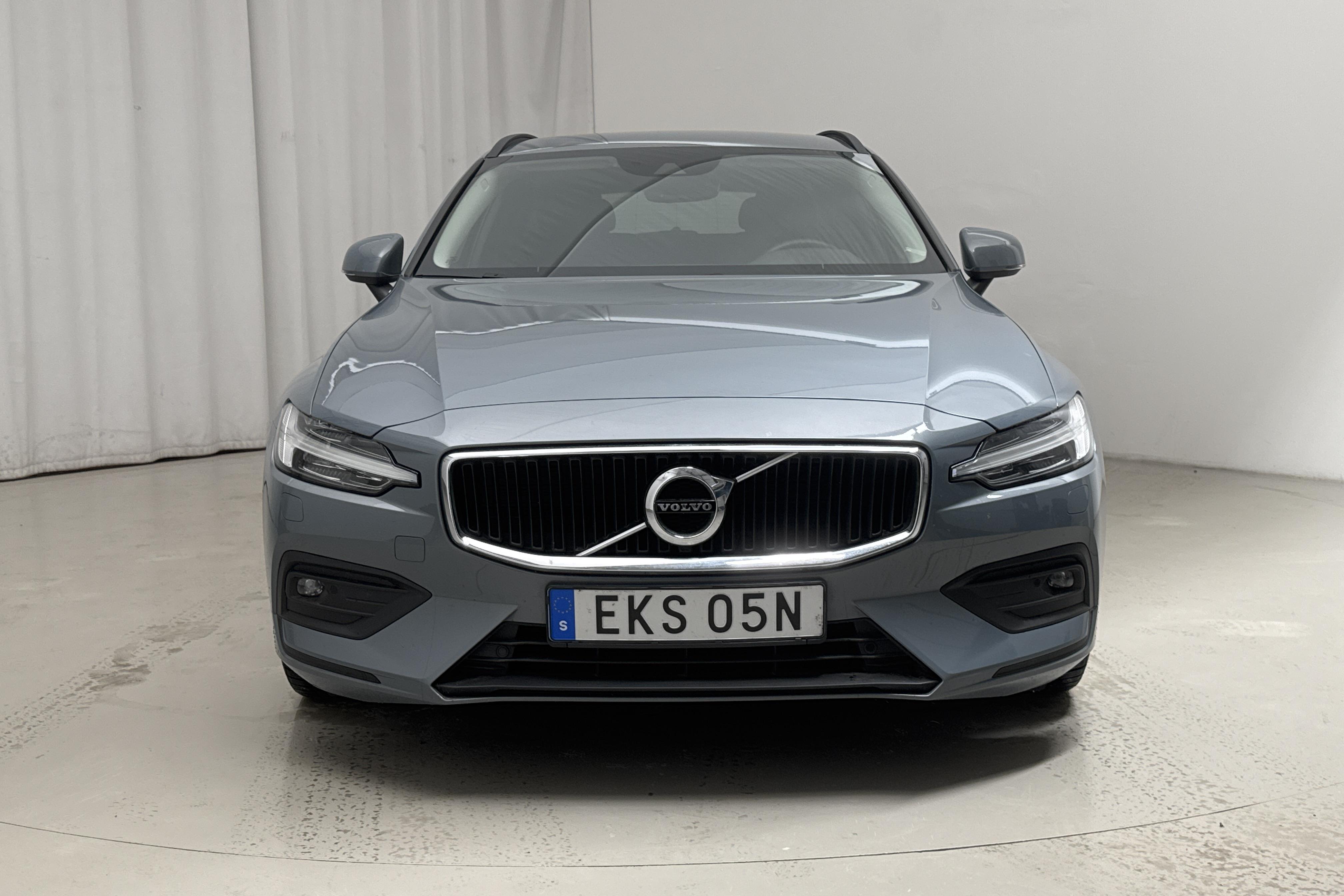 Volvo V60 B4 Mildhybrid, Diesel (197hk) - 6 558 mil - Automat - grå - 2022