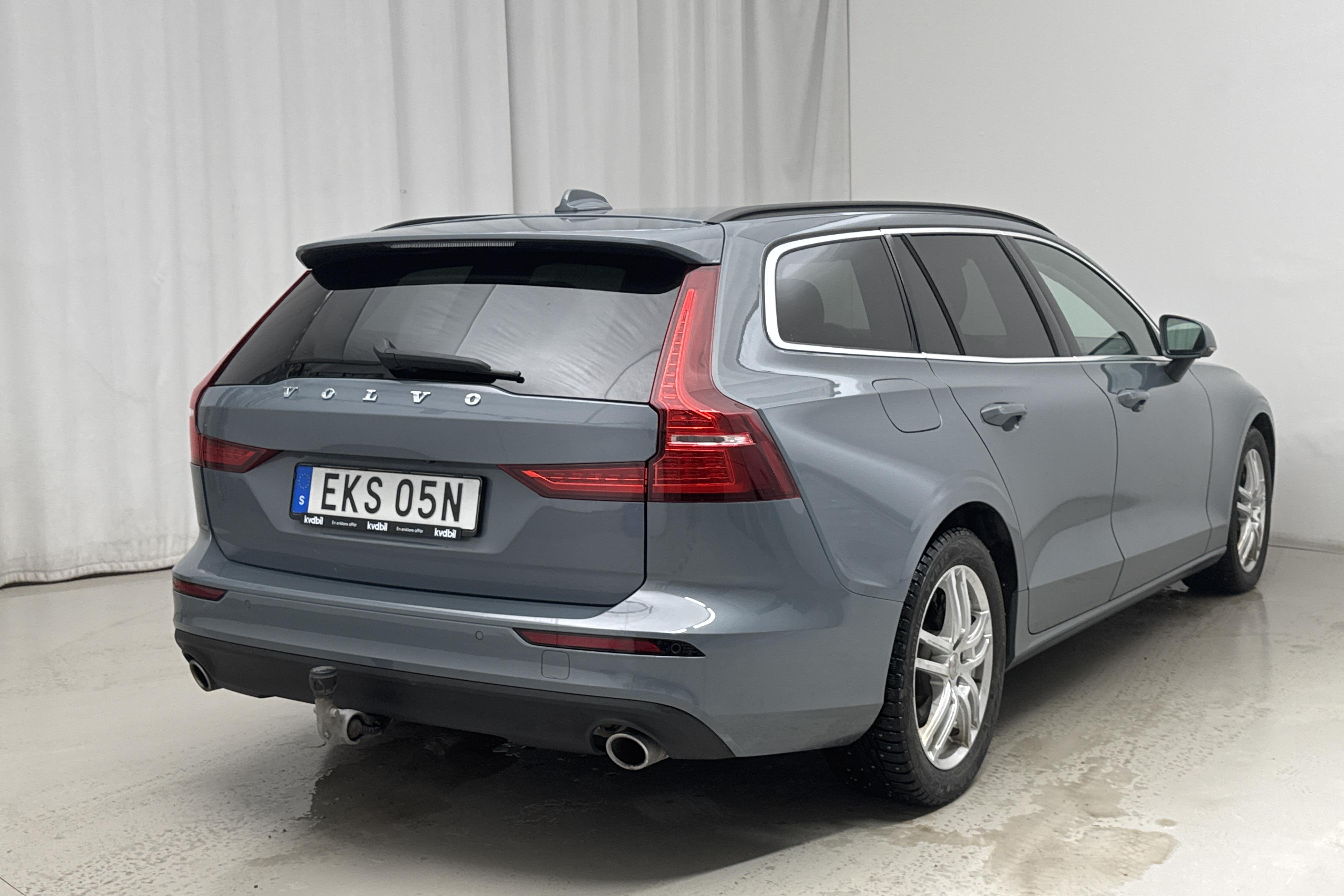 Volvo V60 B4 Mildhybrid, Diesel (197hk) - 6 558 mil - Automat - grå - 2022