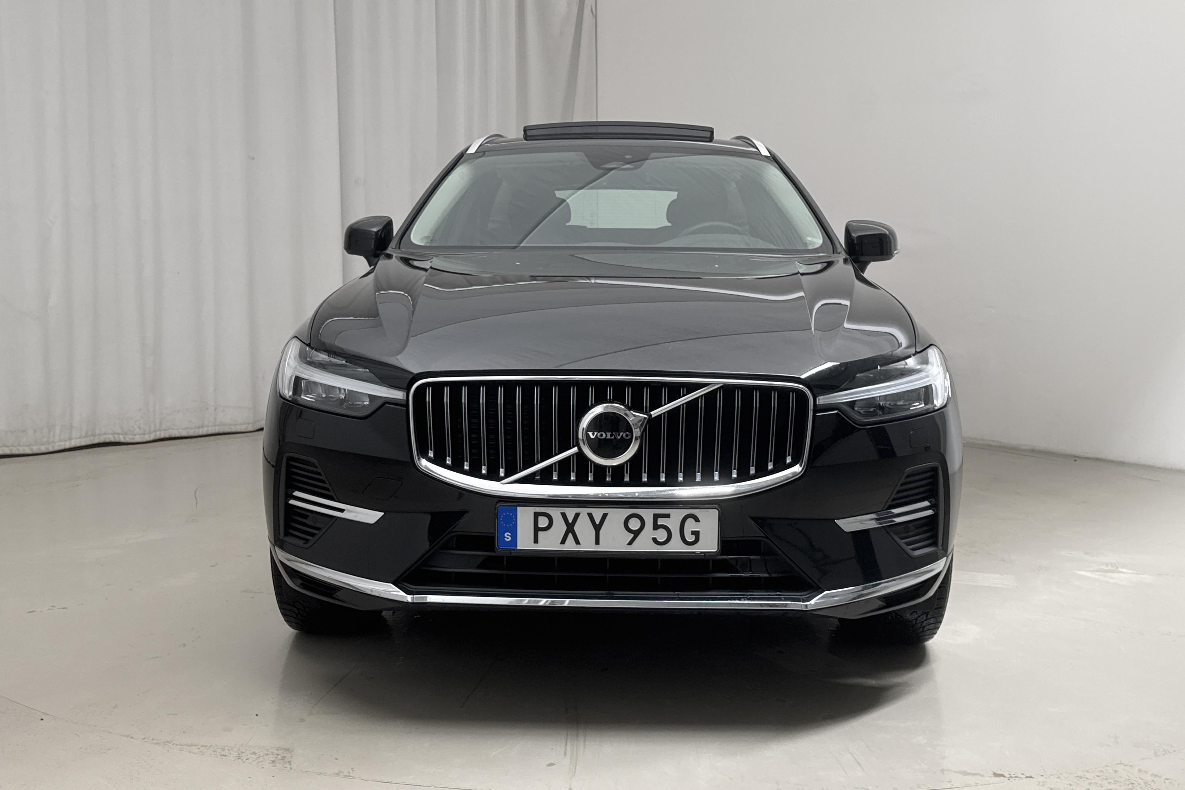 Volvo XC60 T6 AWD Recharge (340hk) - 6 846 mil - Automat - svart - 2022