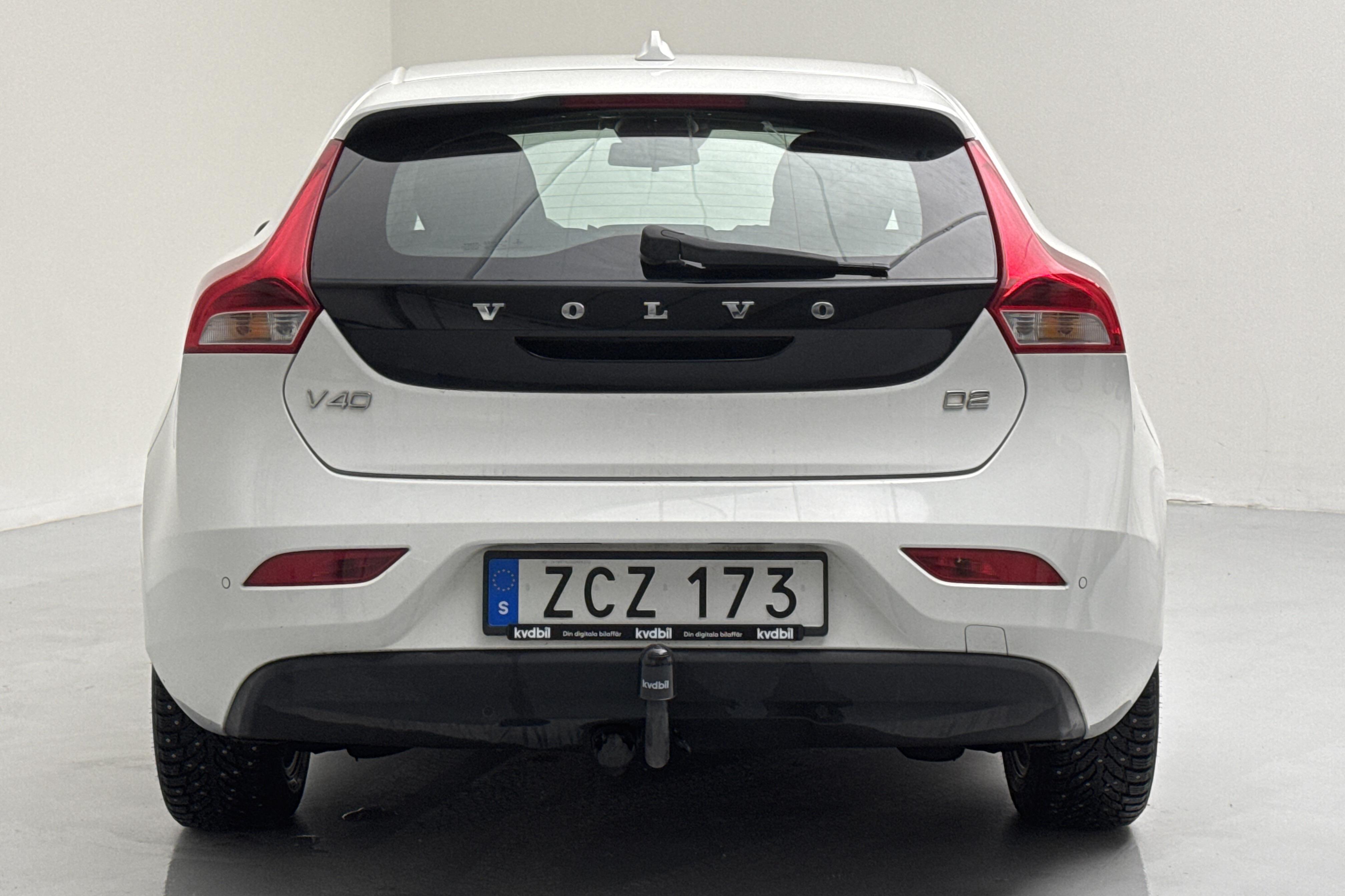 Volvo V40 D2 (120hk) - 25 007 mil - Automat - vit - 2018