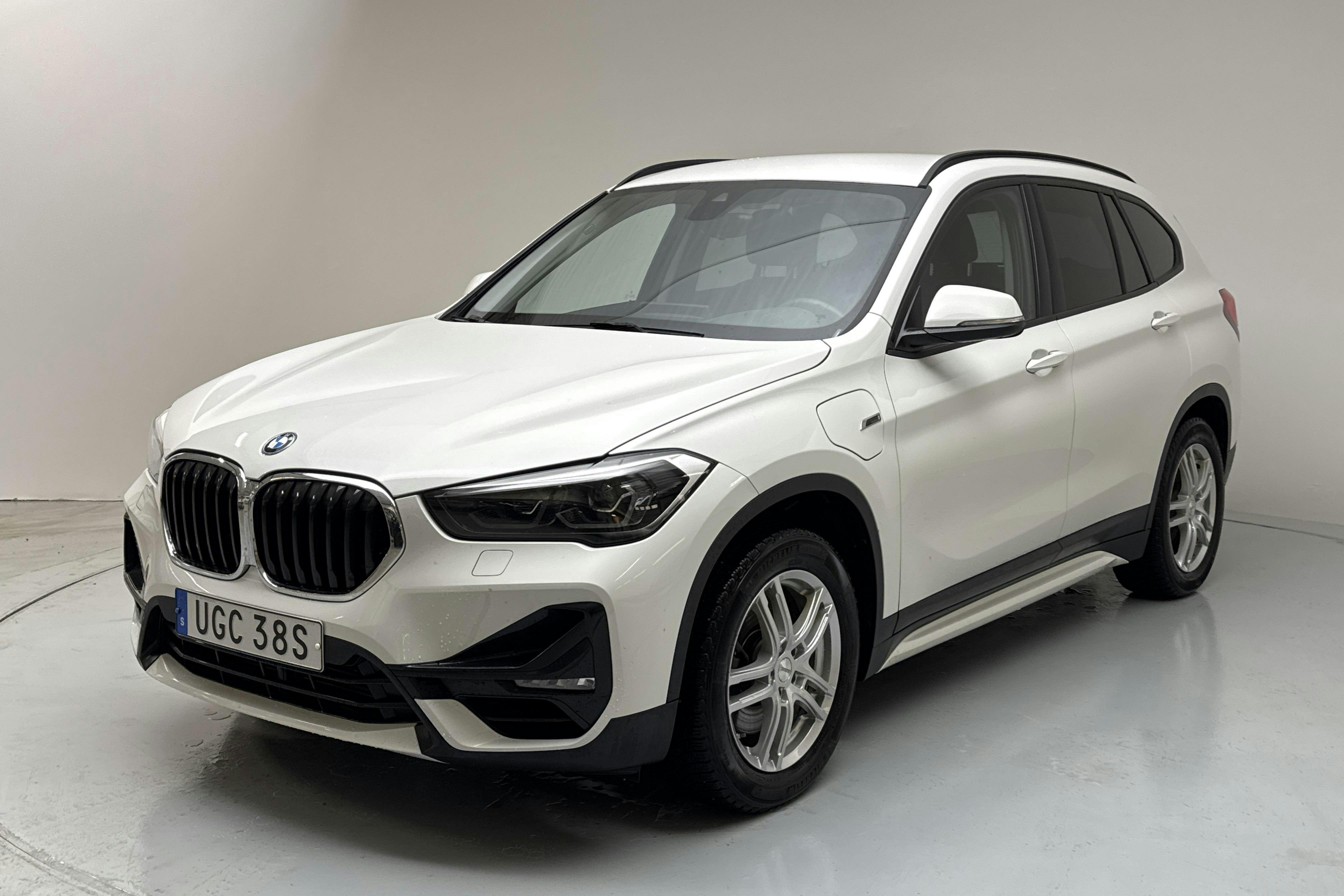 Used BMW xDrive25e 9 7 kWh LCI F48 103 160 km 125 hp 92 kW kvdcars