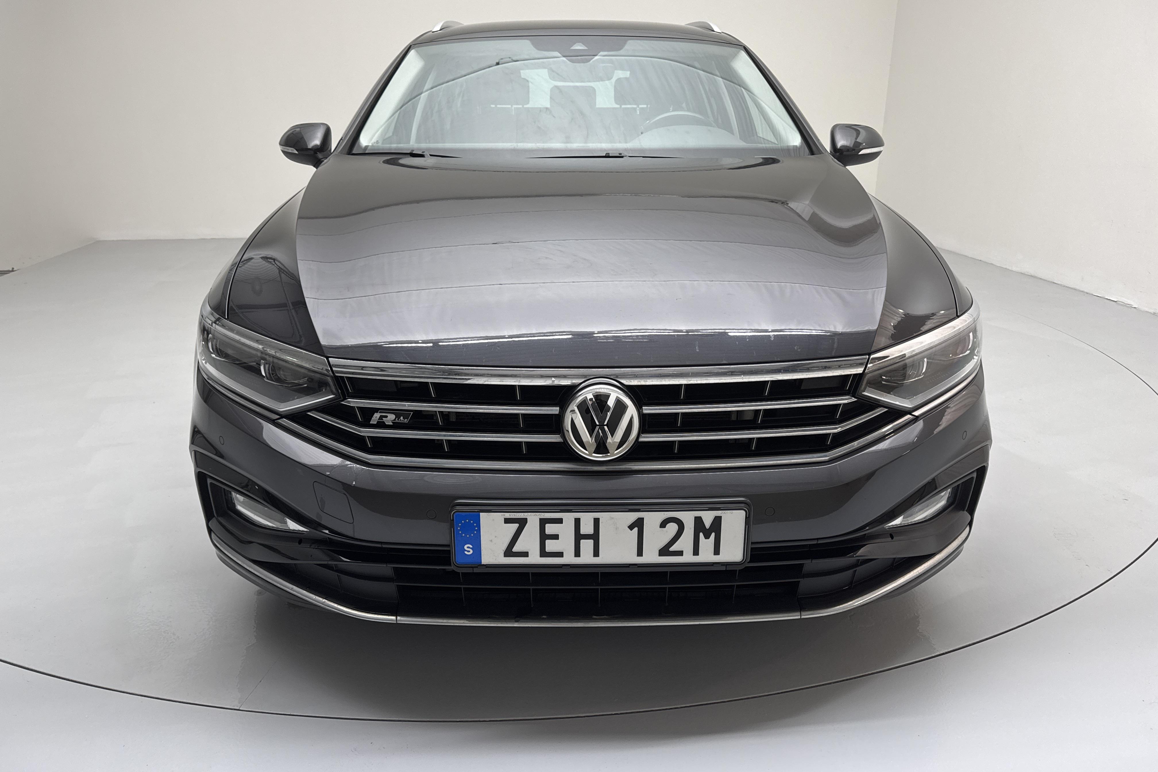 VW Passat 2.0 TDI Sportscombi (190hk) - 9 241 mil - Automat - Dark Grey - 2020