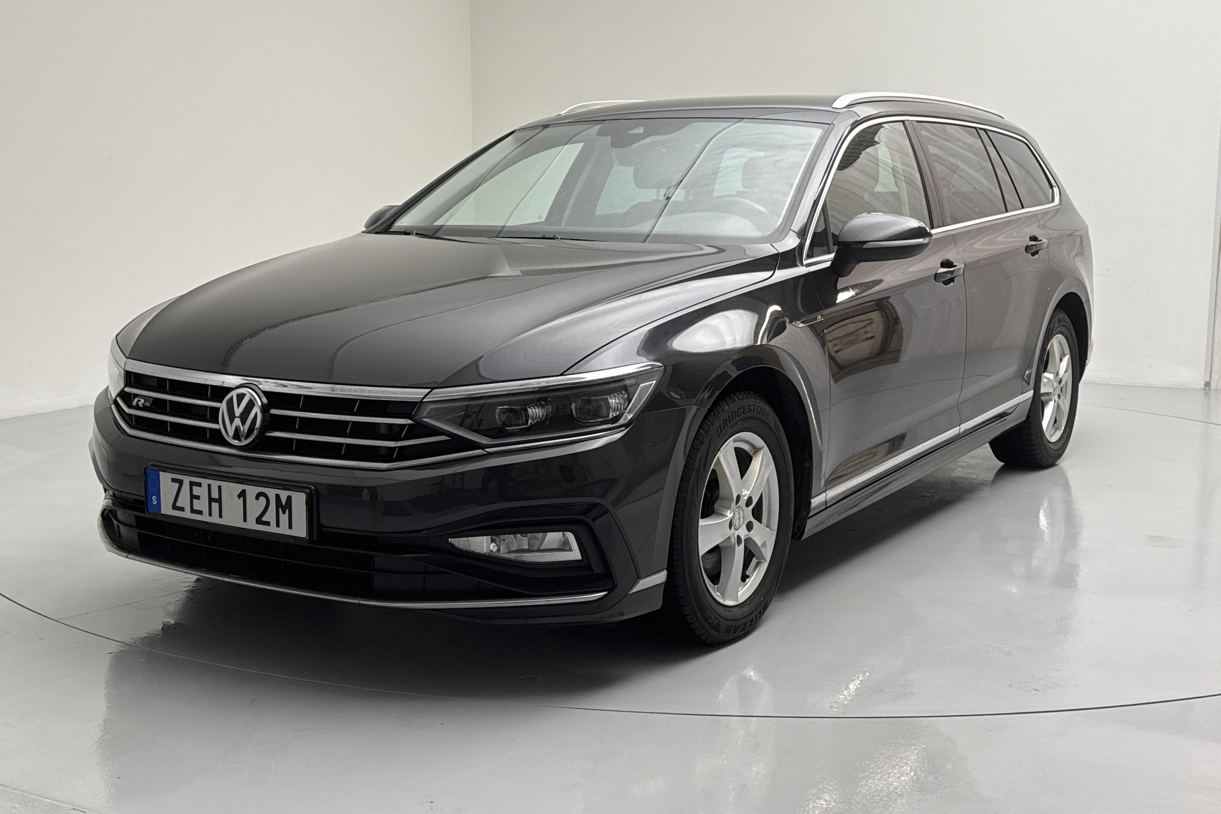 VW Passat 2.0 TDI Sportscombi (190hk) - 9 241 mil - Automat - Dark Grey - 2020