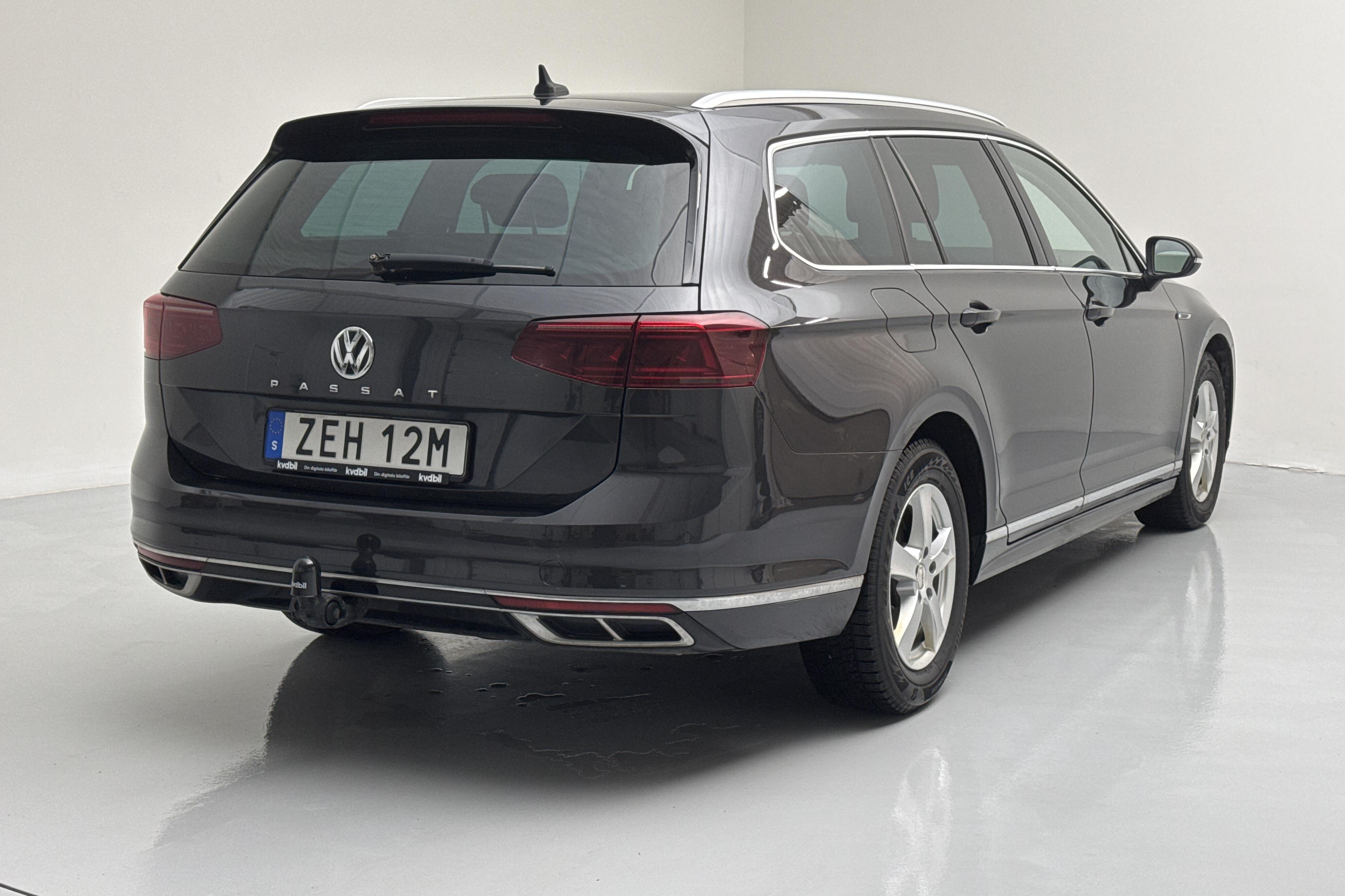 VW Passat 2.0 TDI Sportscombi (190hk) - 9 241 mil - Automat - Dark Grey - 2020