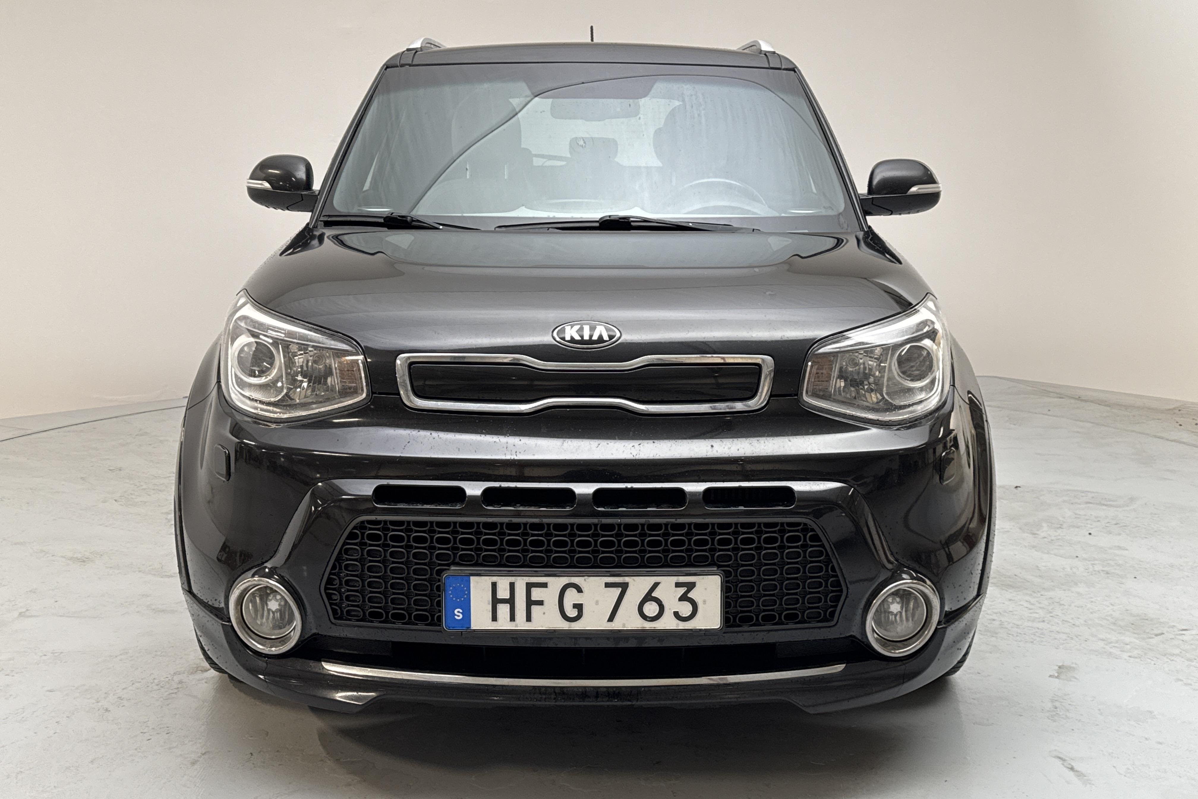 KIA Soul 1.6 CRDi (136hk) - 20 915 mil - Automat - svart - 2016