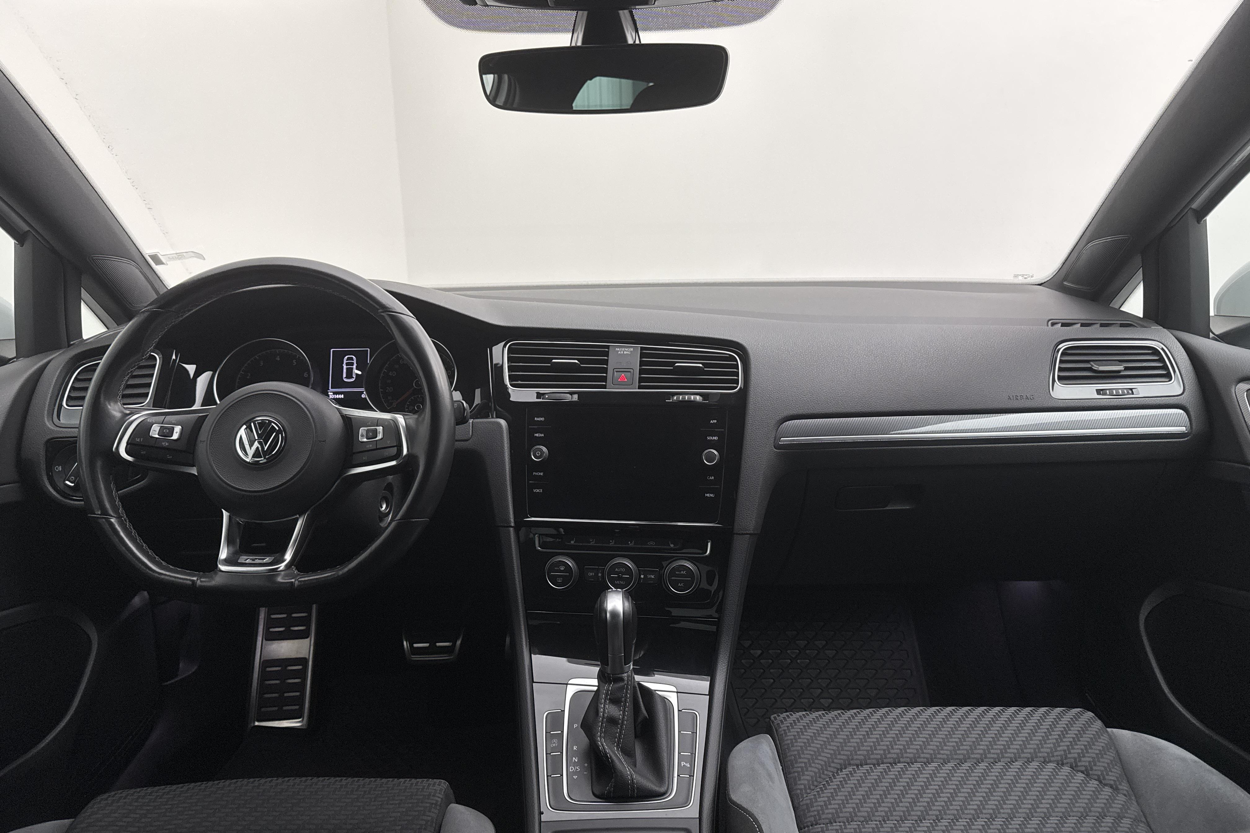 VW Golf VII 1.5 TSI 5dr (150hk) - 10 144 mil - Automat - vit - 2019