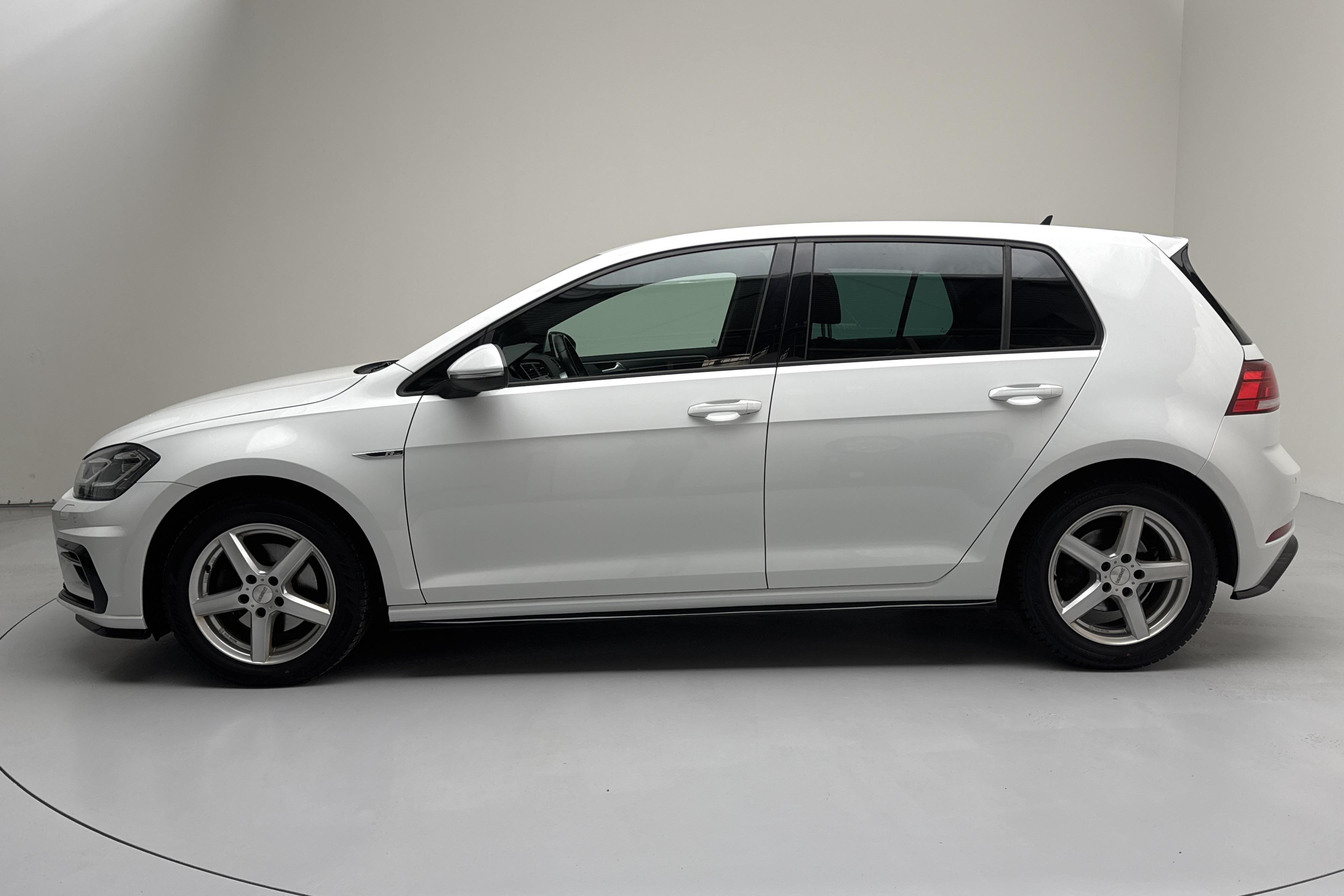 VW Golf VII 1.5 TSI 5dr (150hk) - 10 144 mil - Automat - vit - 2019