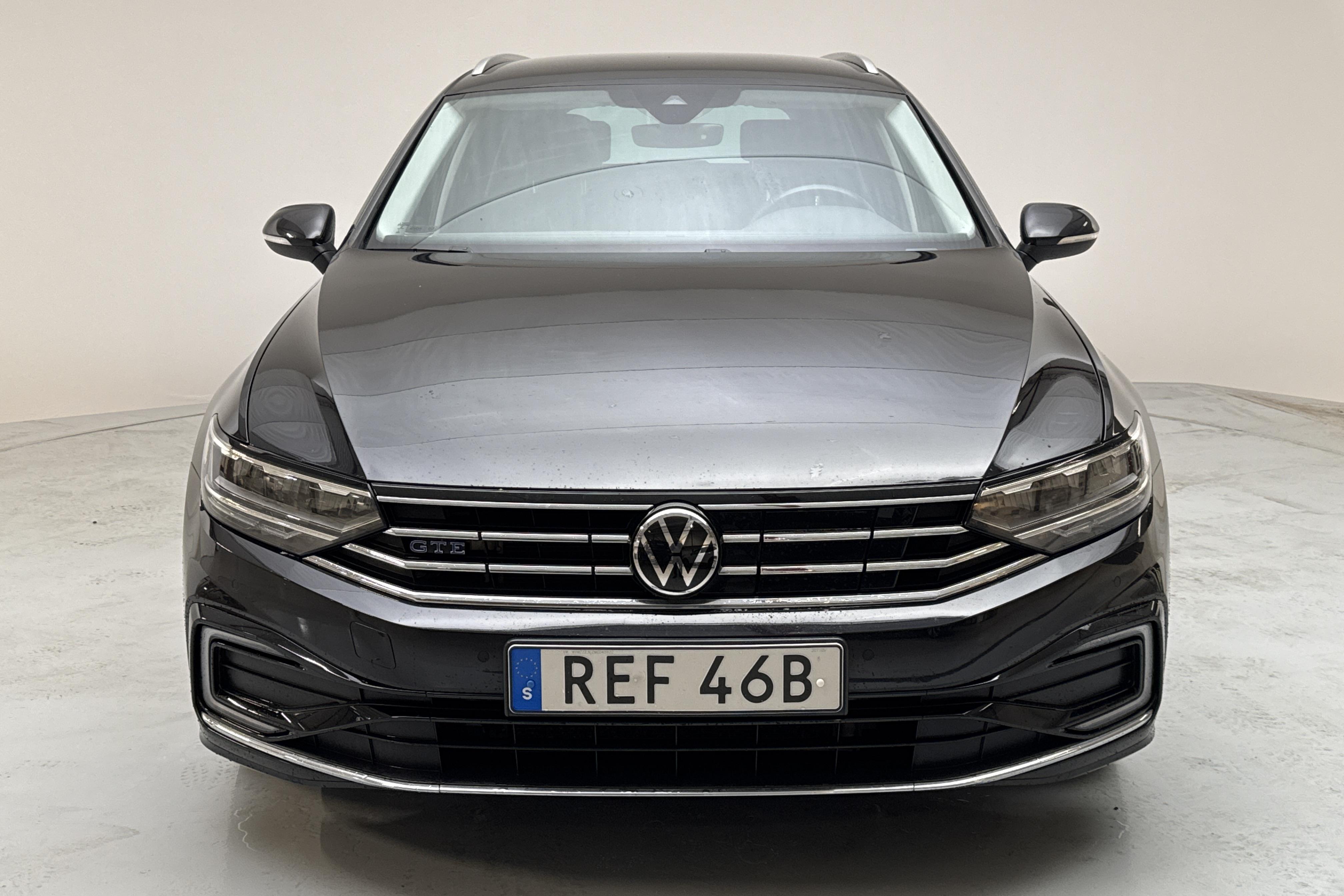 VW Passat 1.4 GTE Sportscombi (218hk) - 8 316 mil - Automat - svart - 2021