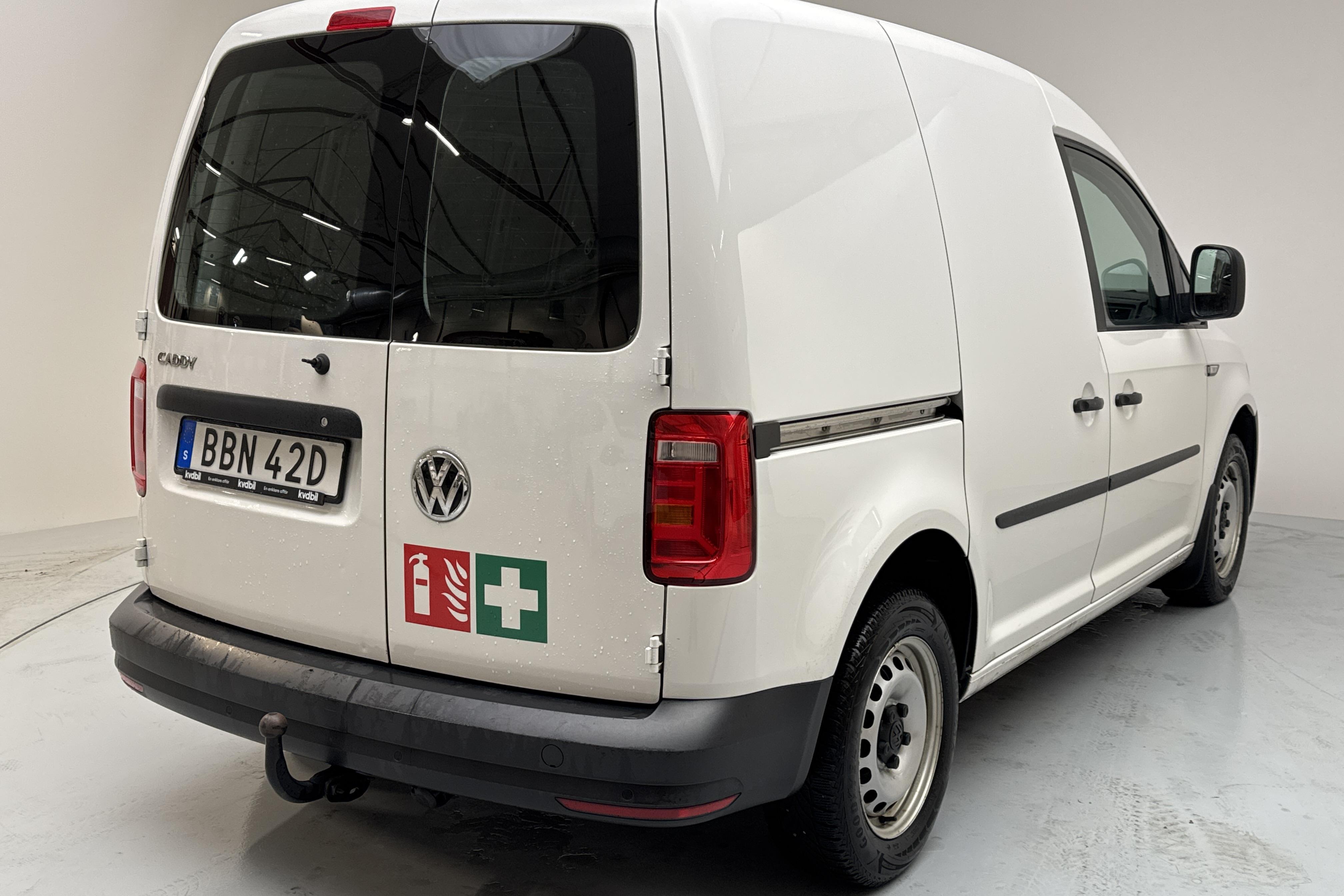 VW Caddy 2.0 TDI Skåp (75hk) - 15 753 mil - Manuell - vit - 2020