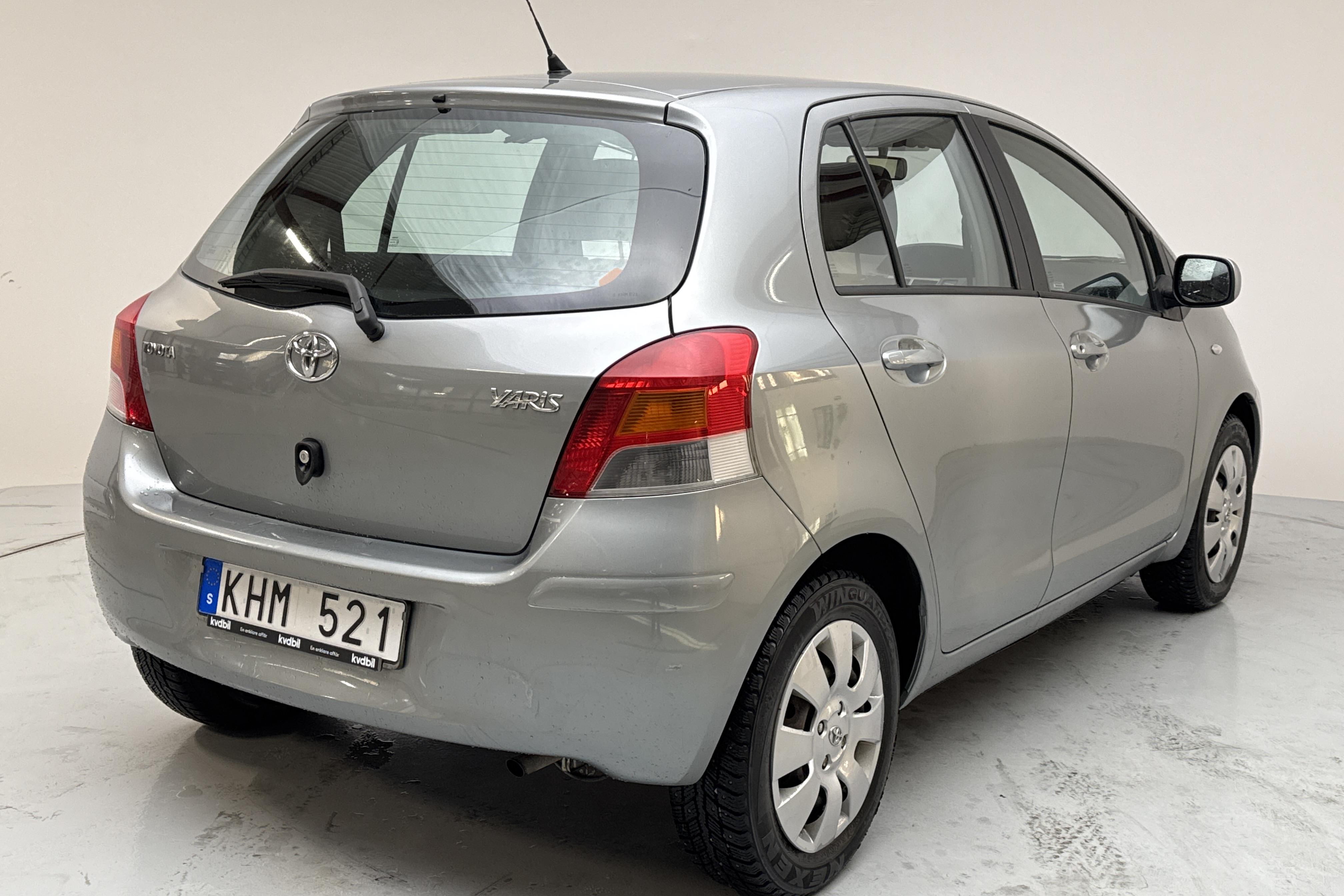 Toyota Yaris 1.0 5dr (69hk) - 15 129 mil - Manuell - grå - 2009